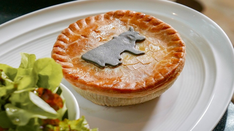 「Flourworx」カフェ＆軽食　営業時間：月&ndash;日曜日 午前7時‐午後22時