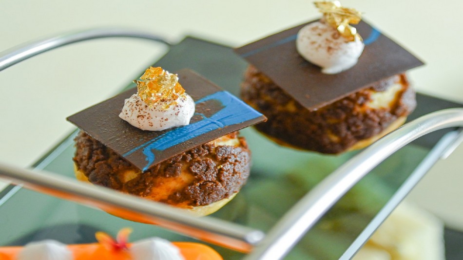 「Flourworx」 クラシック・イングリッシュスタイルアフタヌーンティーロビー階：13時‐16時