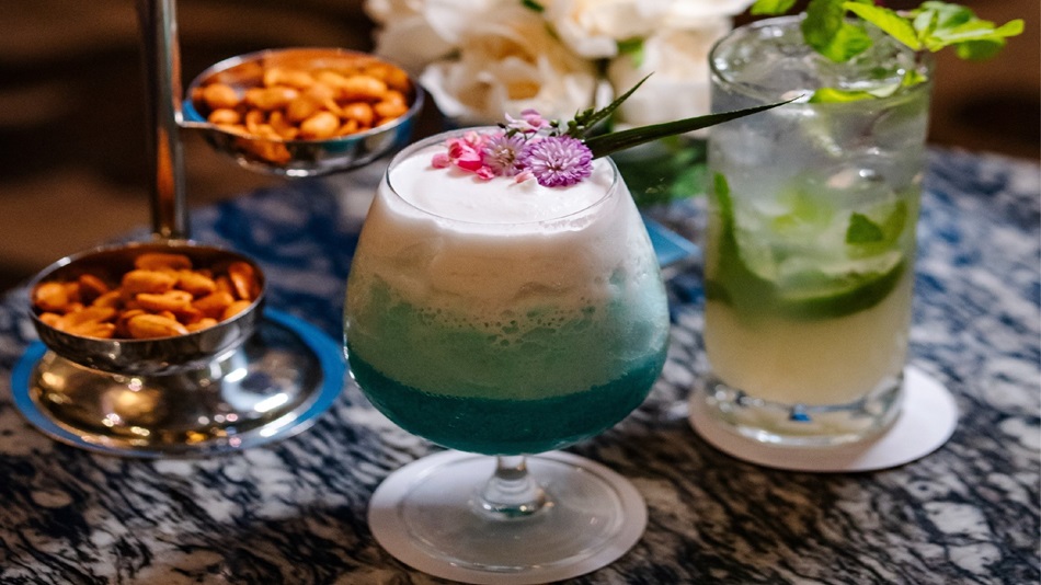 11月・シグネチャカクテル「INBLU」バー &テラス