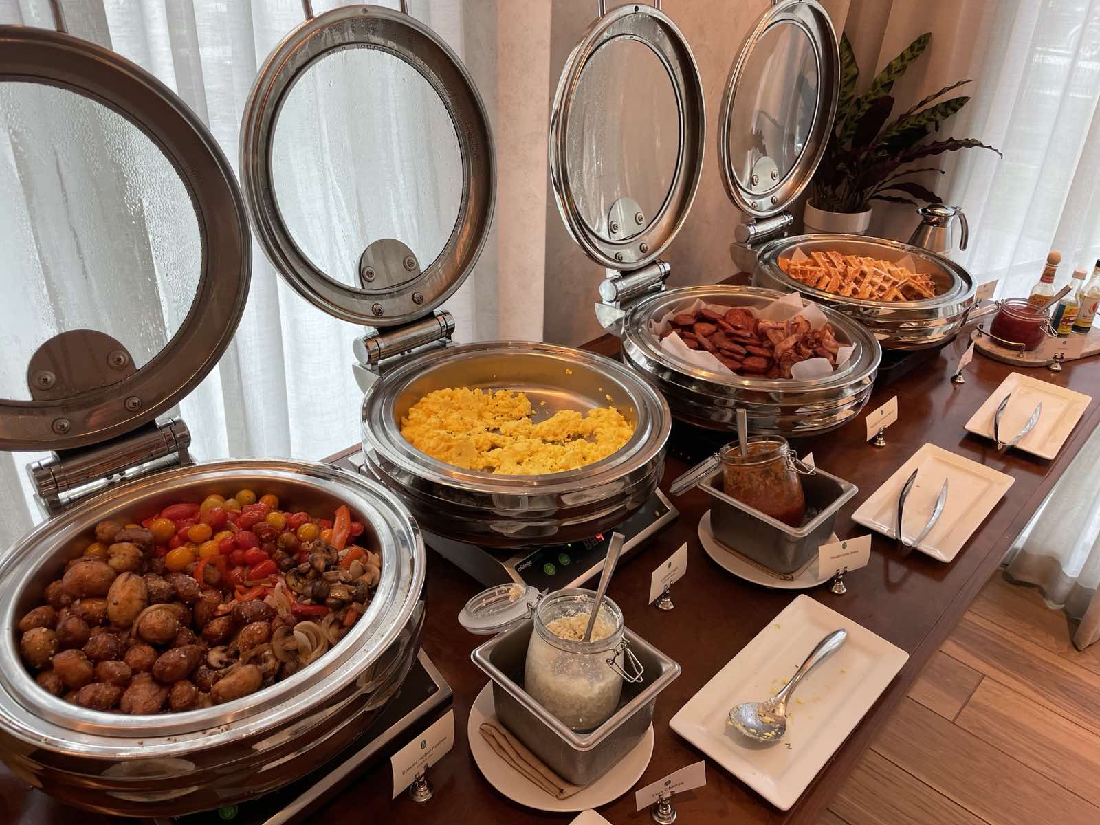 ブッフェ朝食一例