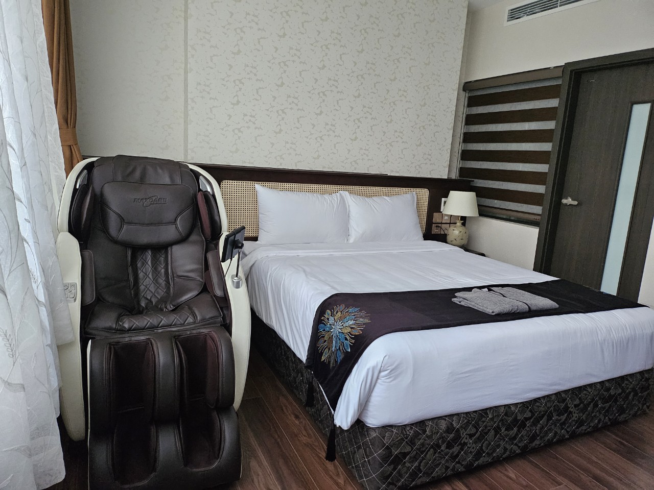 スイートルームとマッサージチェア