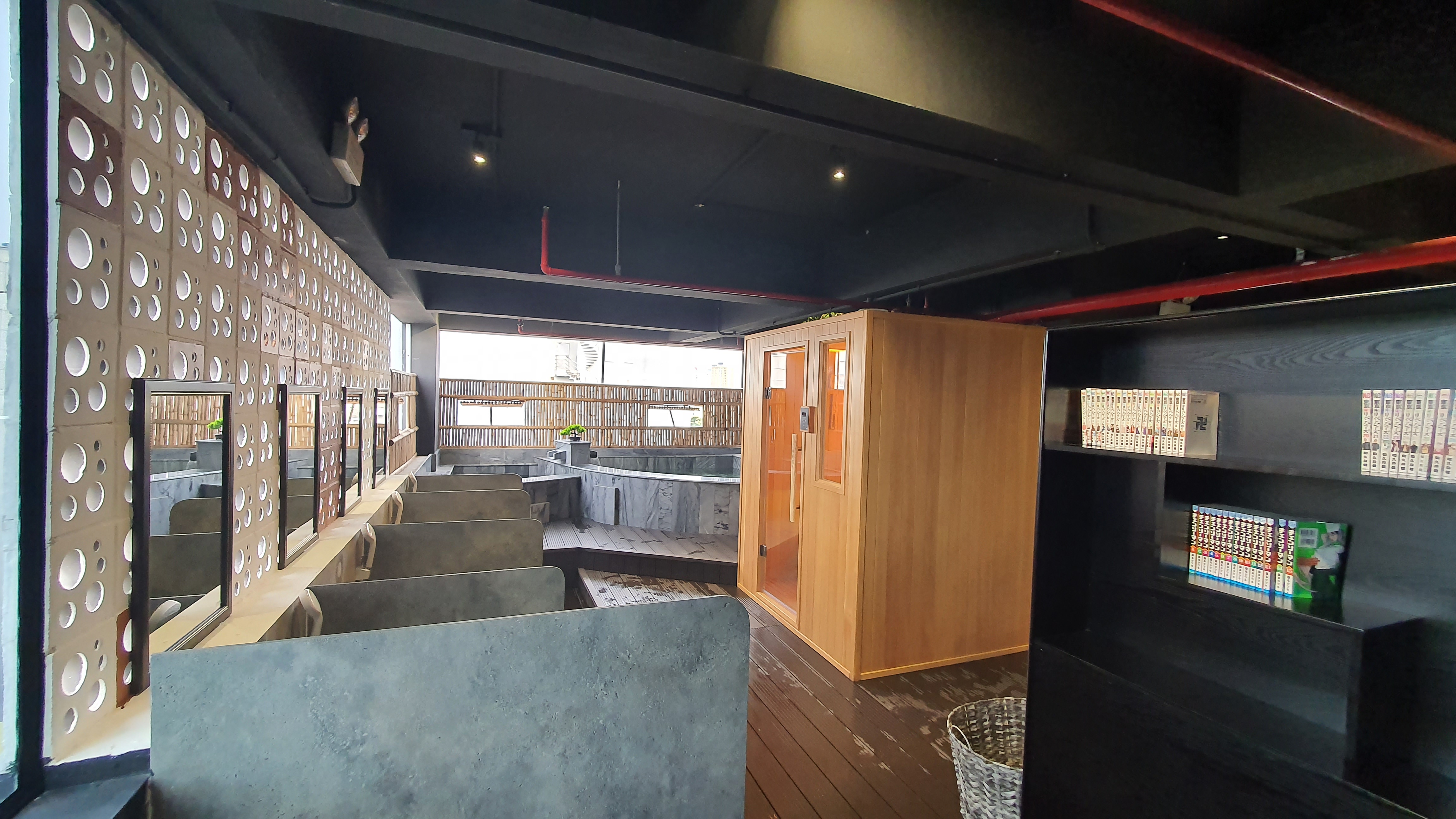 男性専用の大浴場（露天風呂）