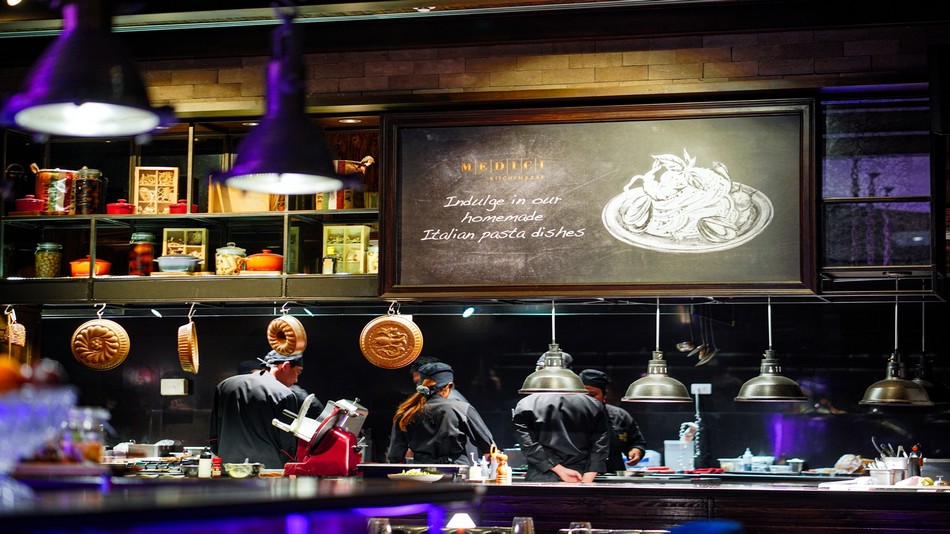 「Medici 」キッチン & バー・バンコク