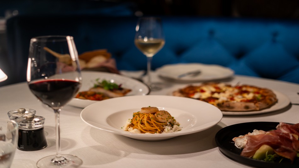 「Medici 」キッチン & バー・バンコク