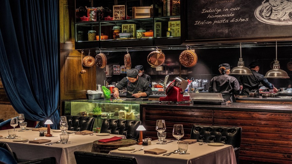 「Medici 」キッチン & バー・バンコク