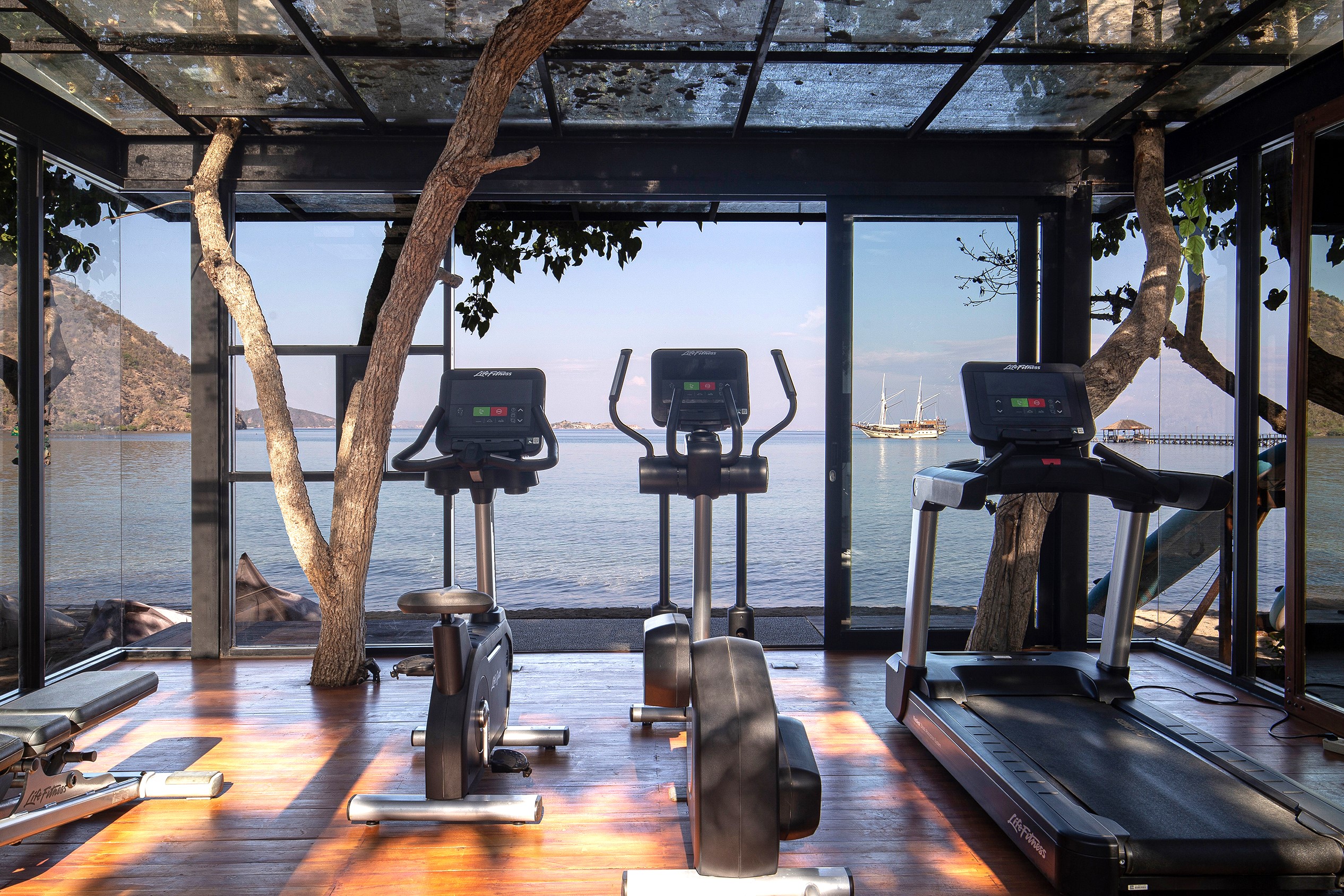 トレーニングルーム（ジム）