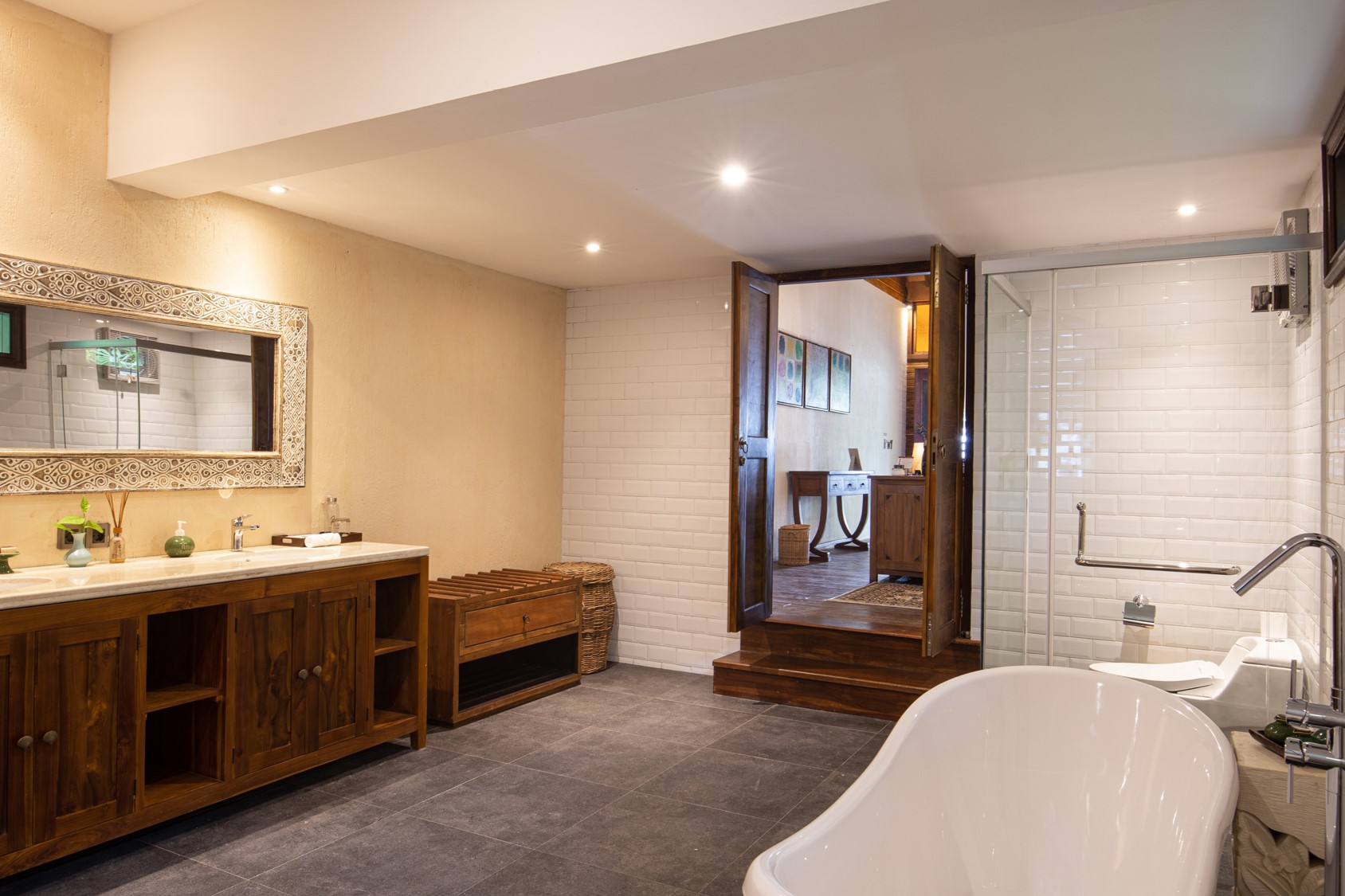 リマサン　ビーチ　フロント　レジデンス　－例