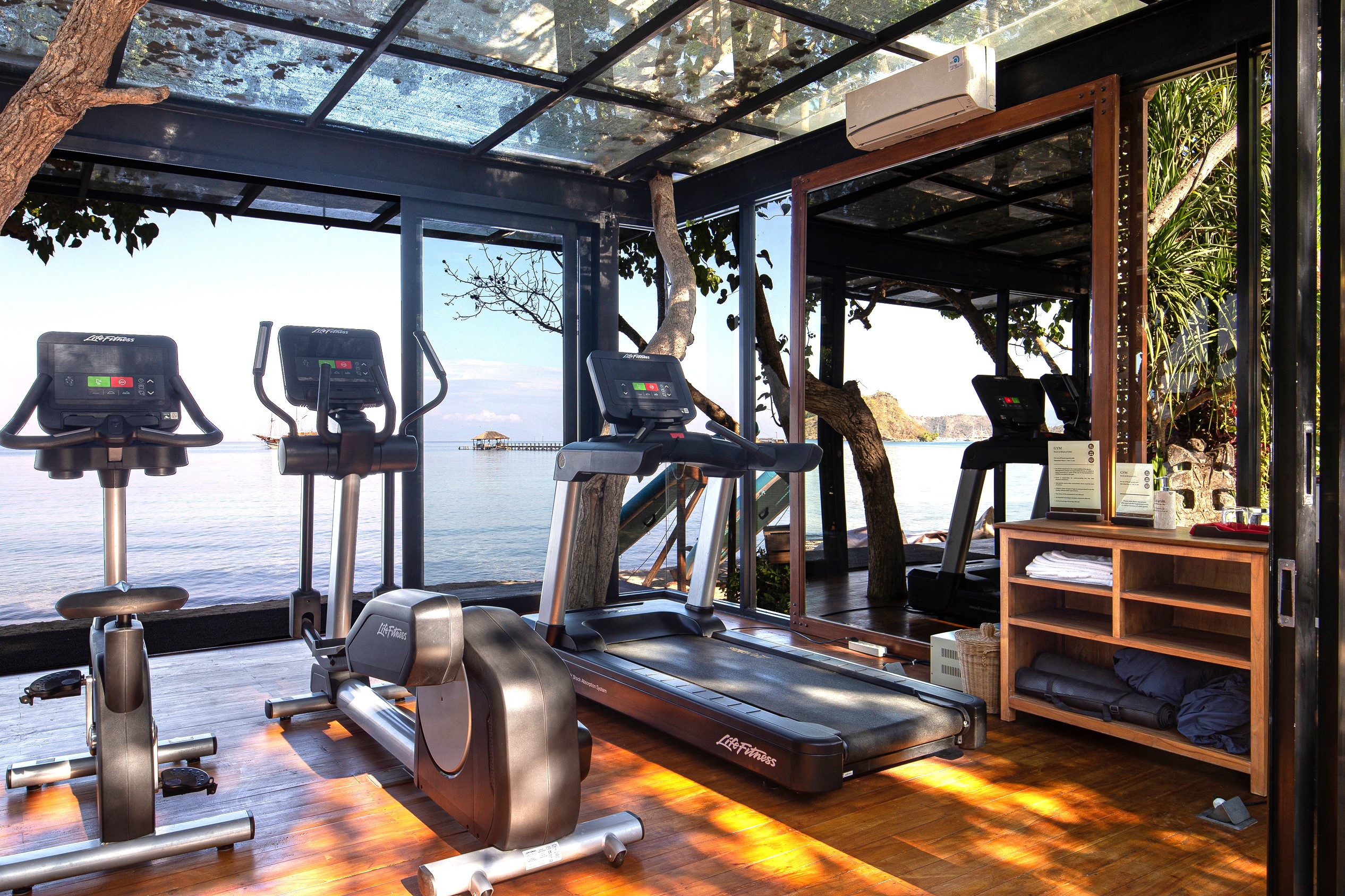 トレーニングルーム（ジム）