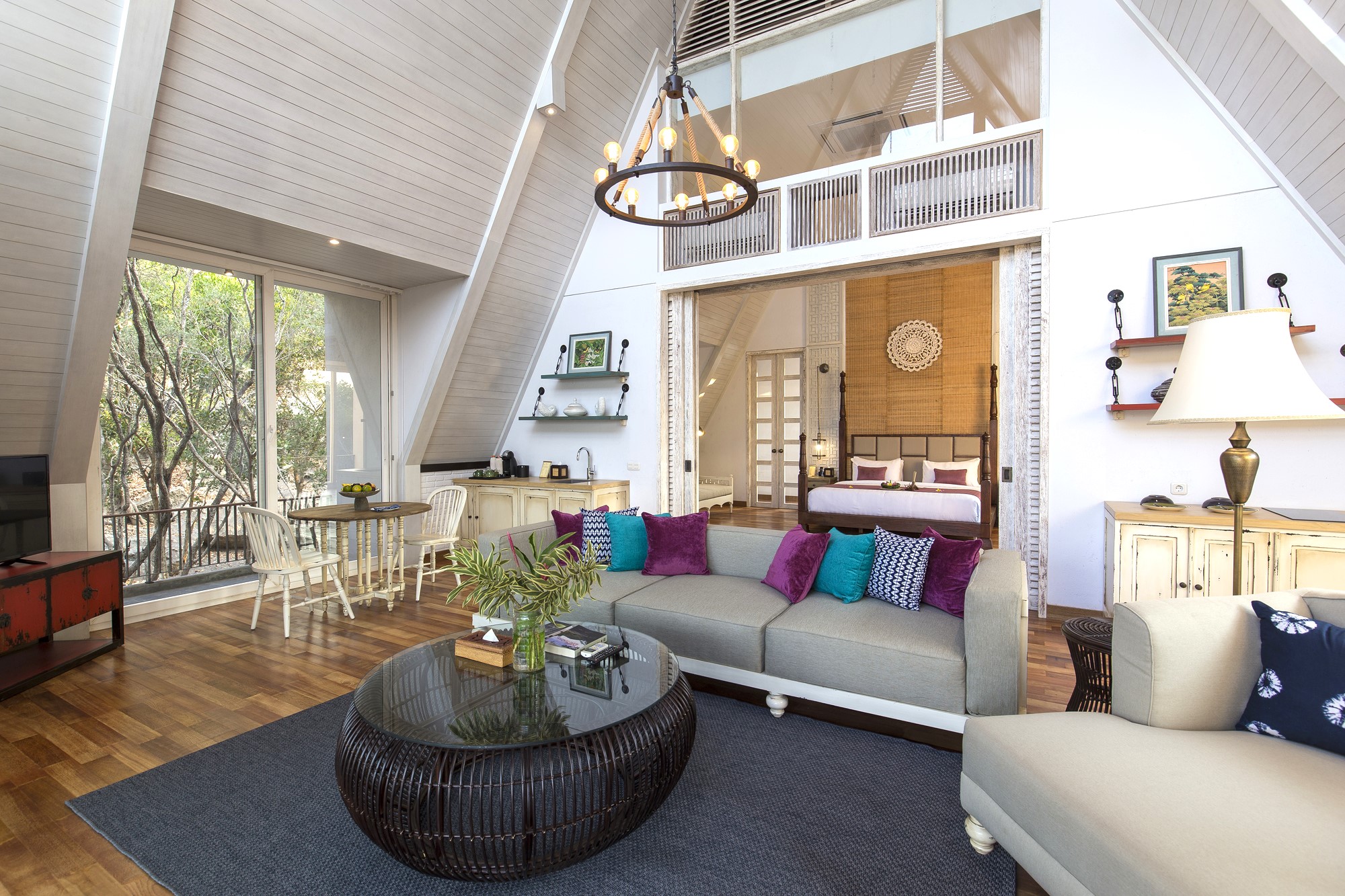 オーシャン　フロント　マングローブ　ヴィラ　－例