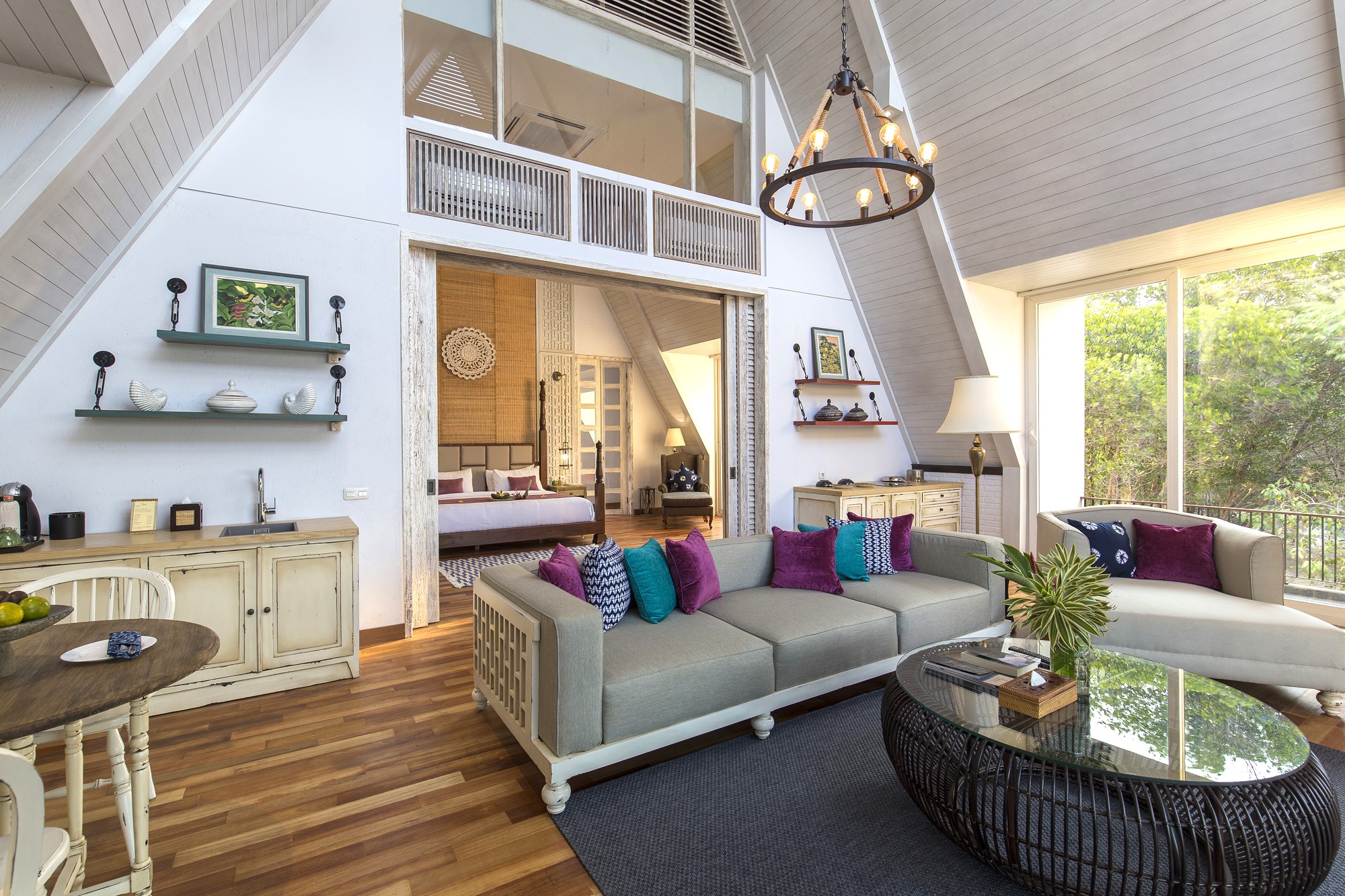 オーシャン　フロント　マングローブ　ヴィラ　－例