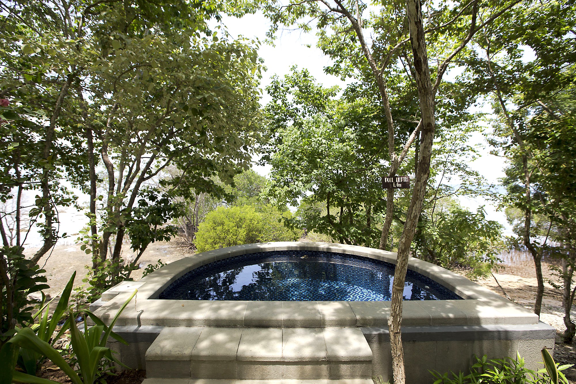 オーシャン　フロント　プール　ヴィラ　－例