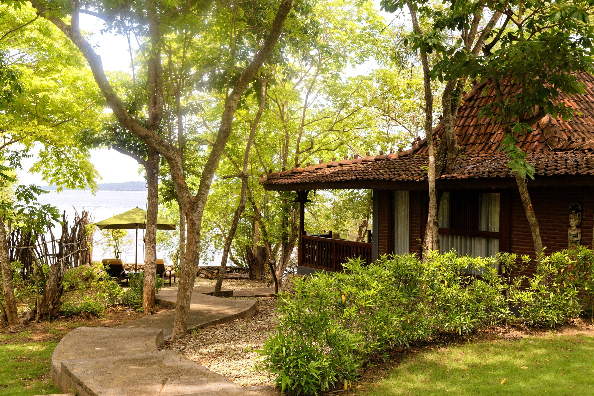 オーシャン　フロント　プール　ヴィラ　－例