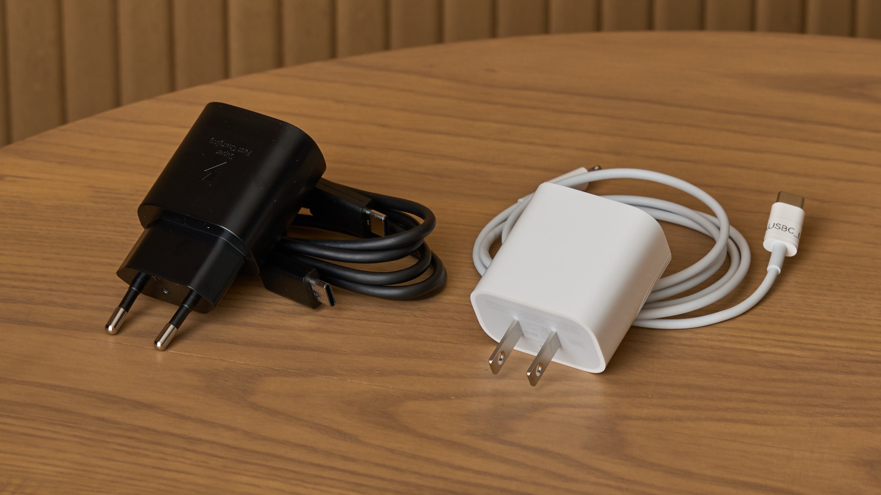 【貸出品】携帯充電器