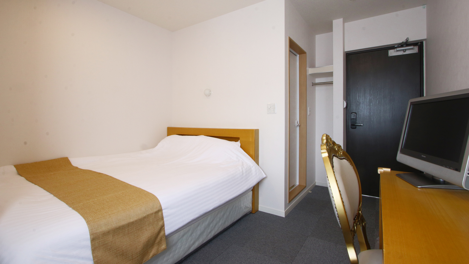 【ダブルルーム】-155cmのダブルサイズベッドをご利用いただけます-*