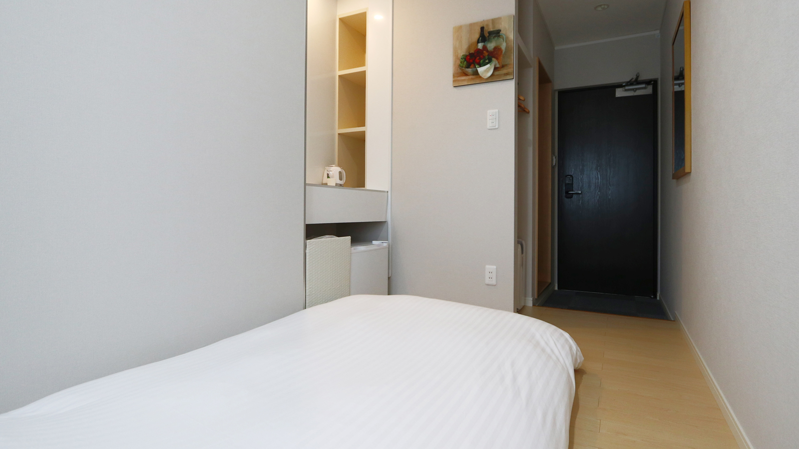 【スモールシングルルーム】-ベッド無し、布団のお部屋-　*