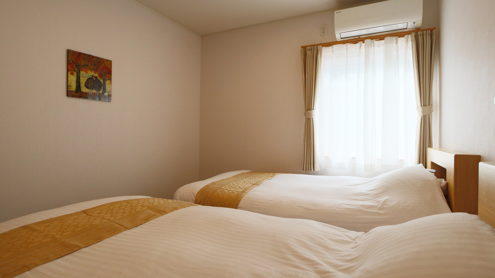 【ツインルーム】-100cmのベッドを2台ご利用いただけます-*　