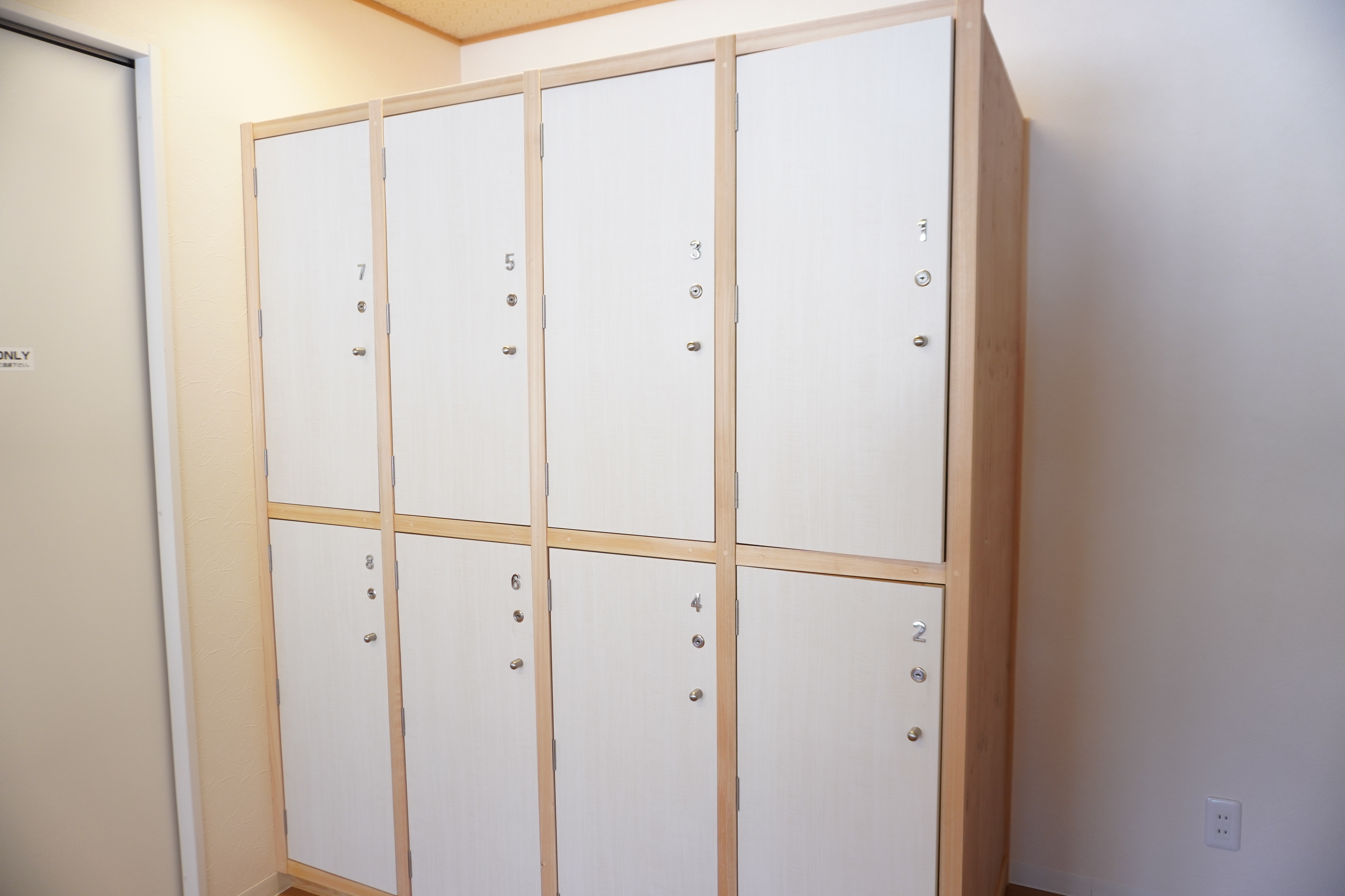 ドミトリールームロッカー