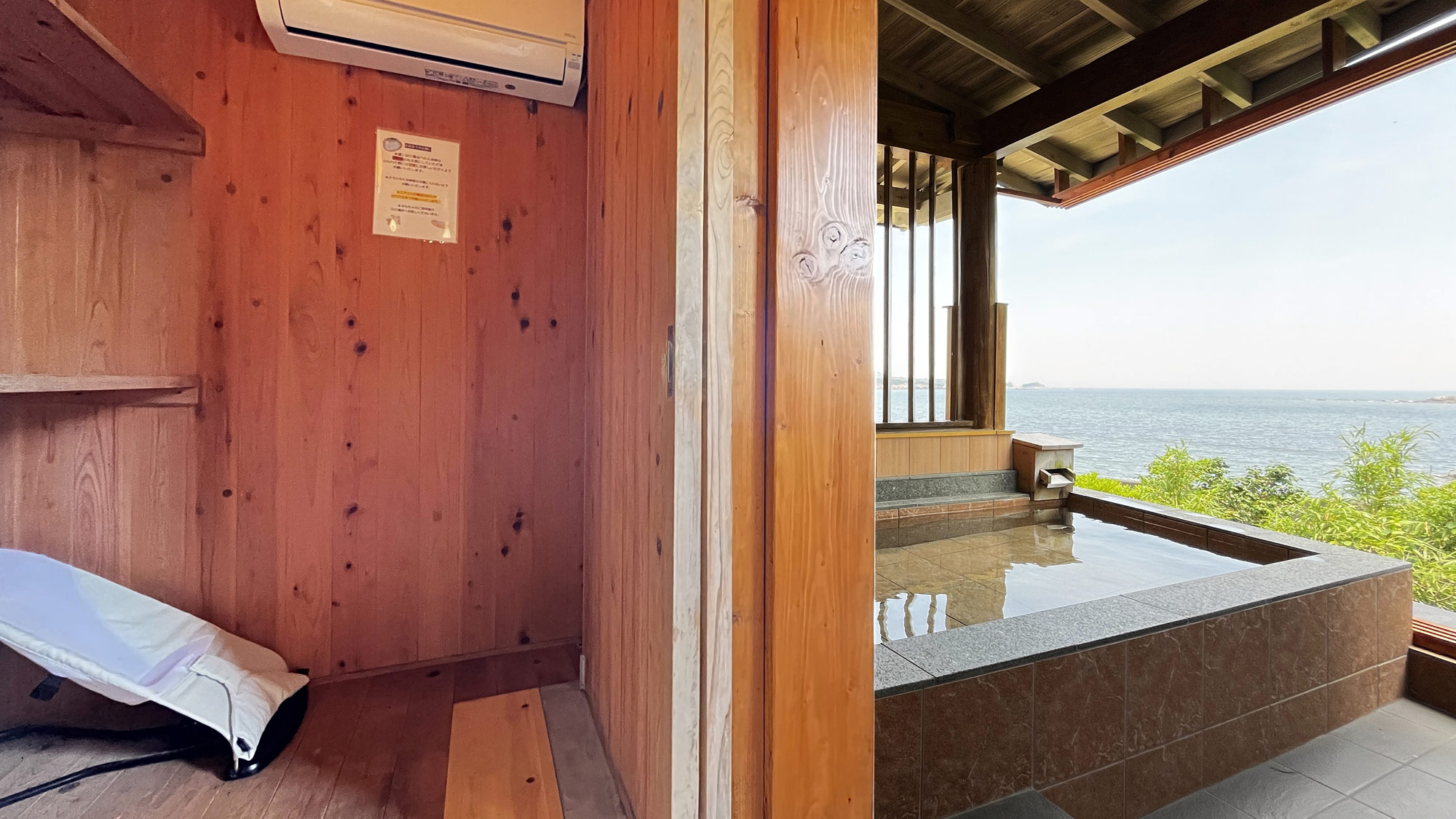 施設_貸切露天風呂_2F貸切風呂。絶景かな～♪ *