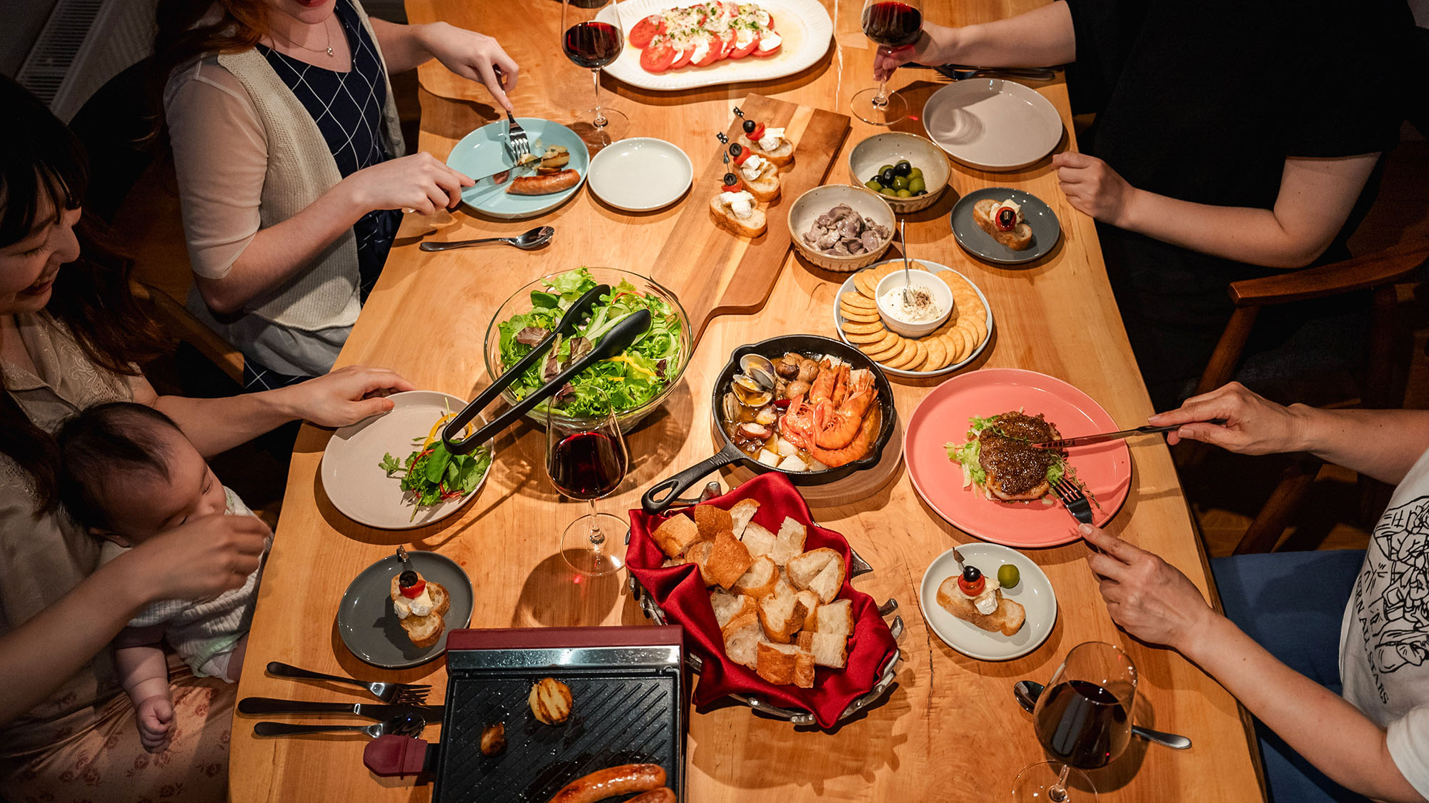 ・【夕食一例】ご家族やお仲間との特別な日に。想い出に残るディナーを♪(有料・要予約)