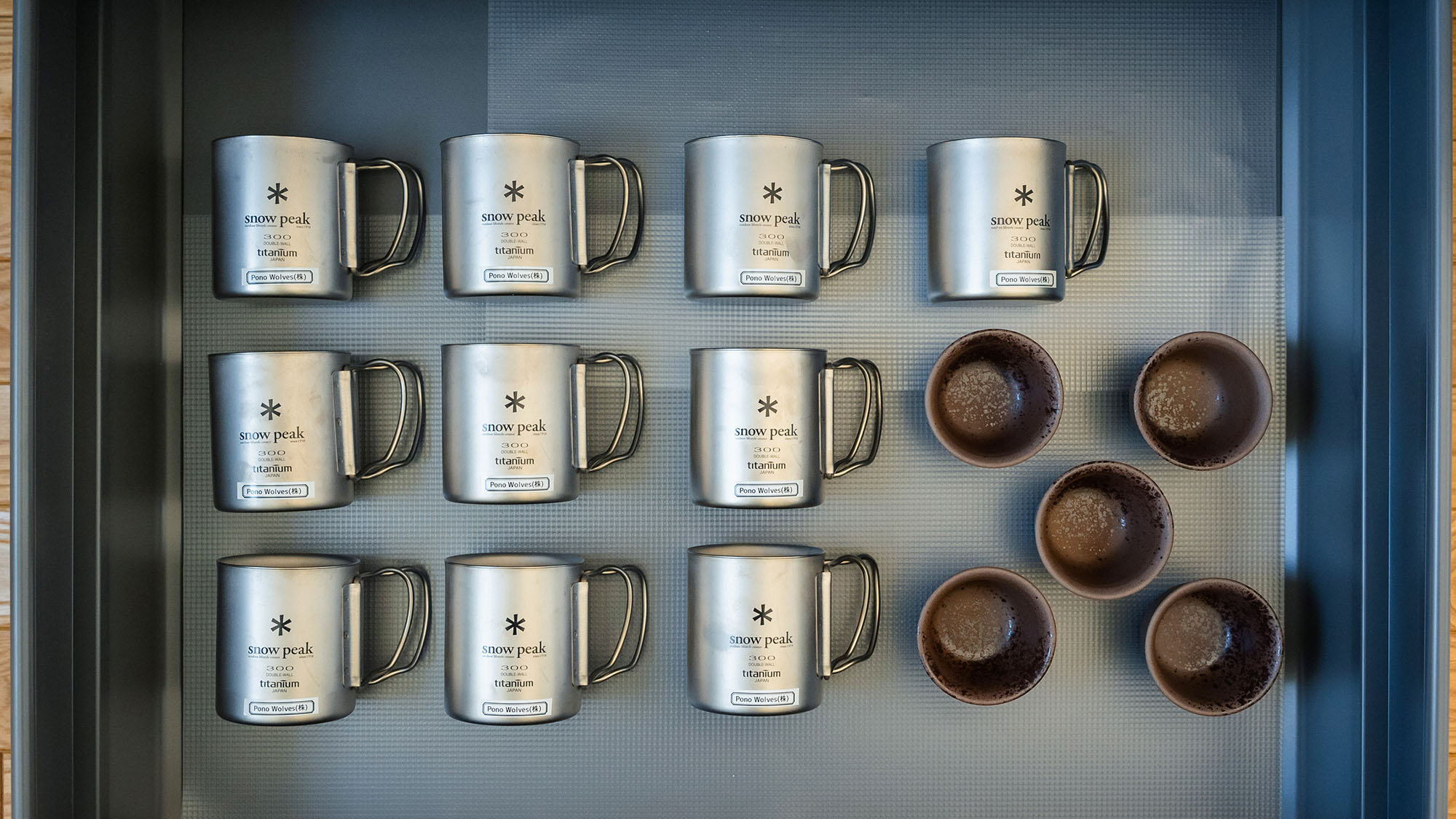 ・【キッチン】スノーピークのチタンマグ。軽量で保温性に優れています