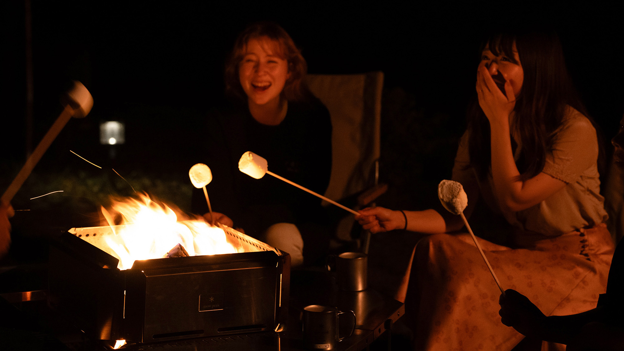 ・【焚火】マシュマロを焼きながらみんなで楽しむ焚火。お仲間との想い出づくりにぴったりです♪