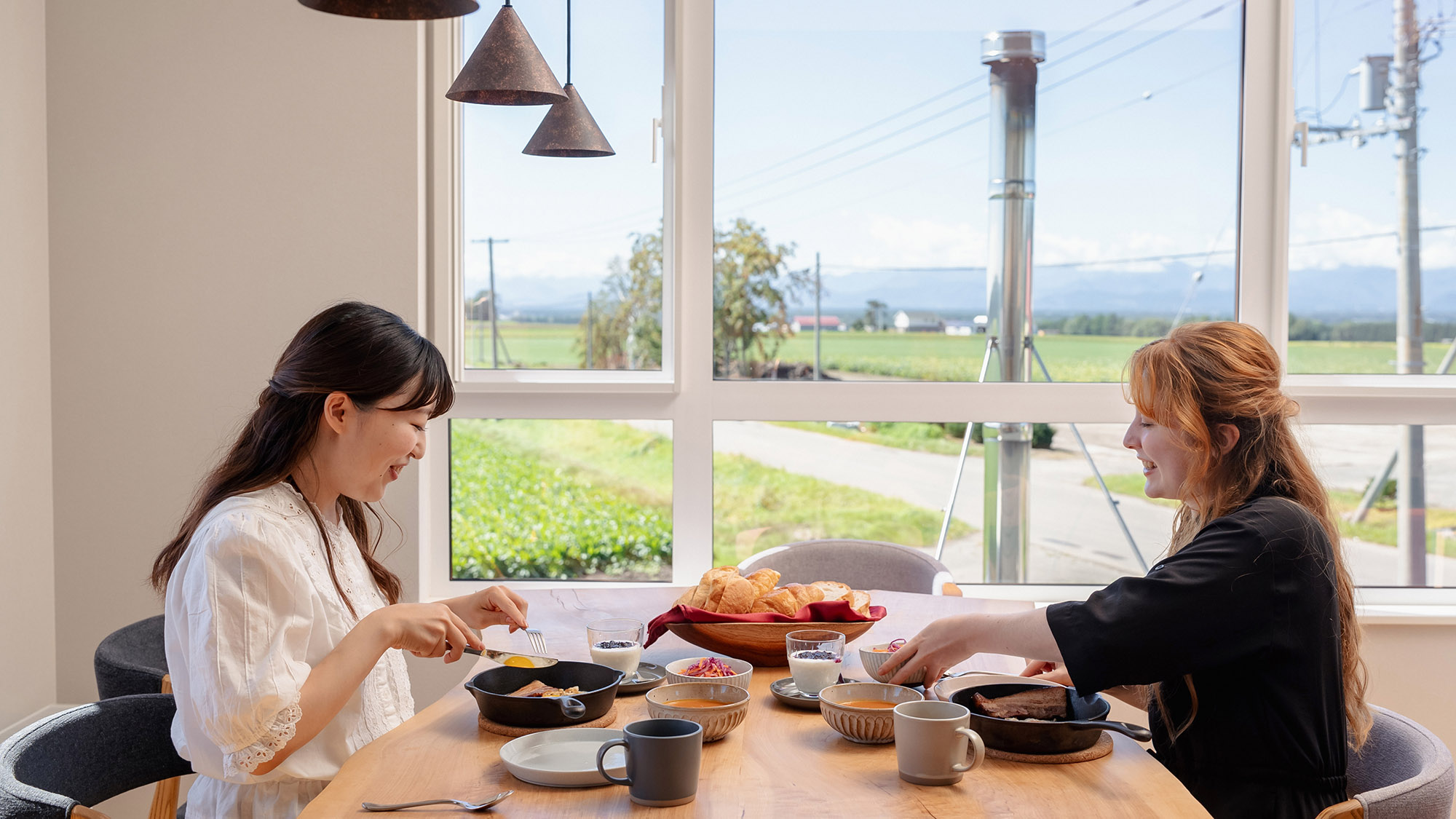 ・【朝食一例】朝の閑静な十勝を眺めながら優雅な朝食を♪(有料・要予約)