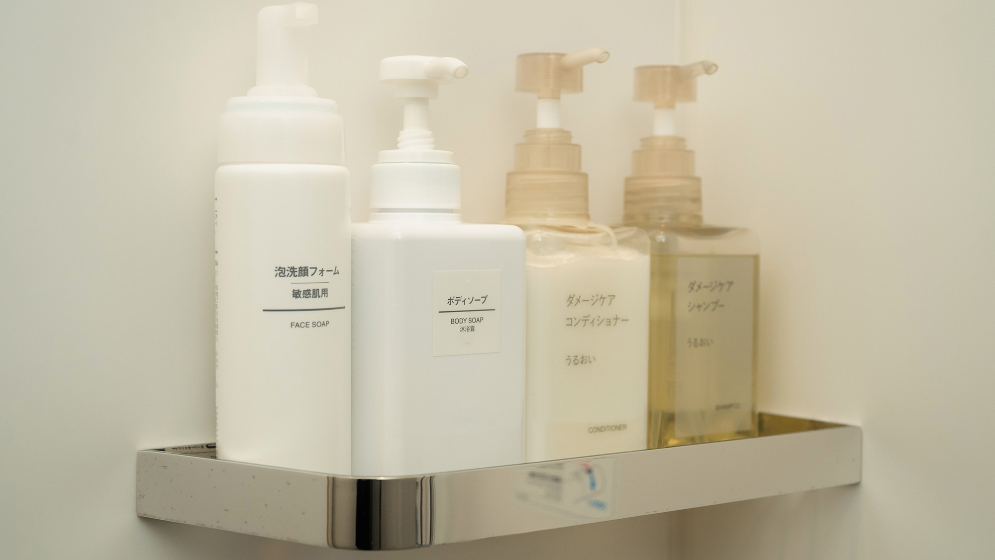 ・【アメニティ】シャンプー、コンディショナー、ボディーソープ、洗顔フォームがございます