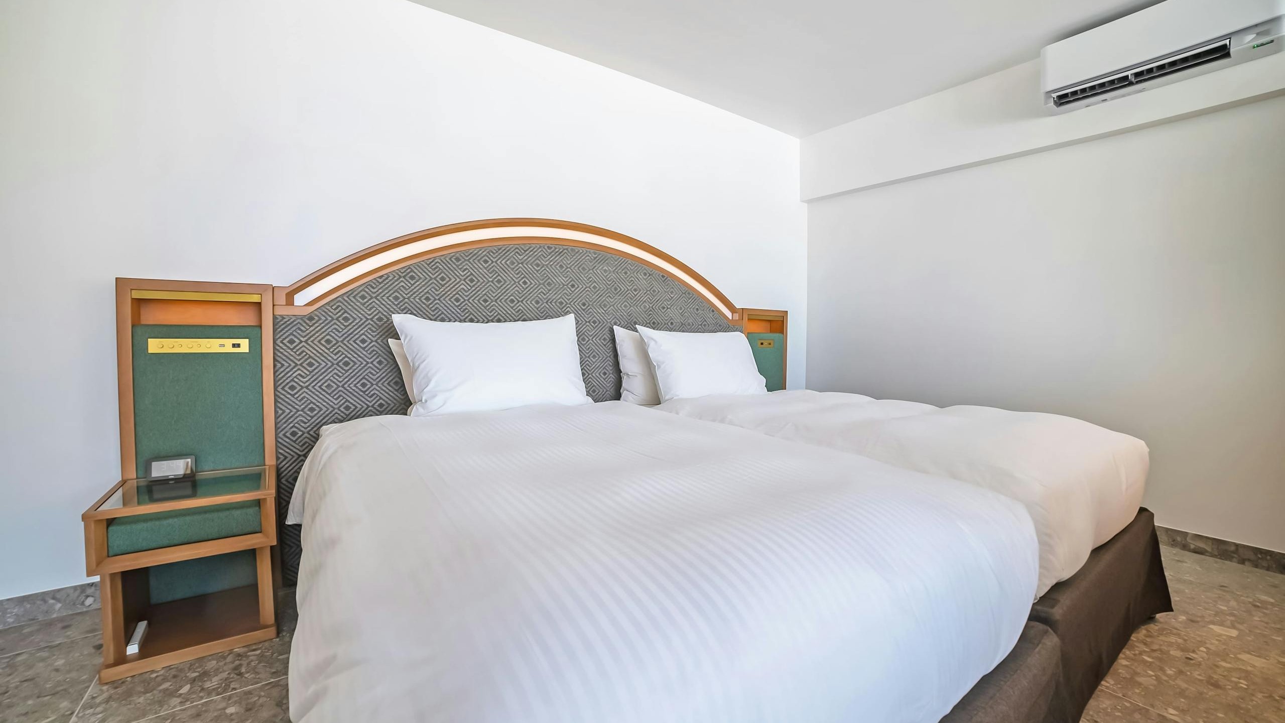 ジュニアスイート