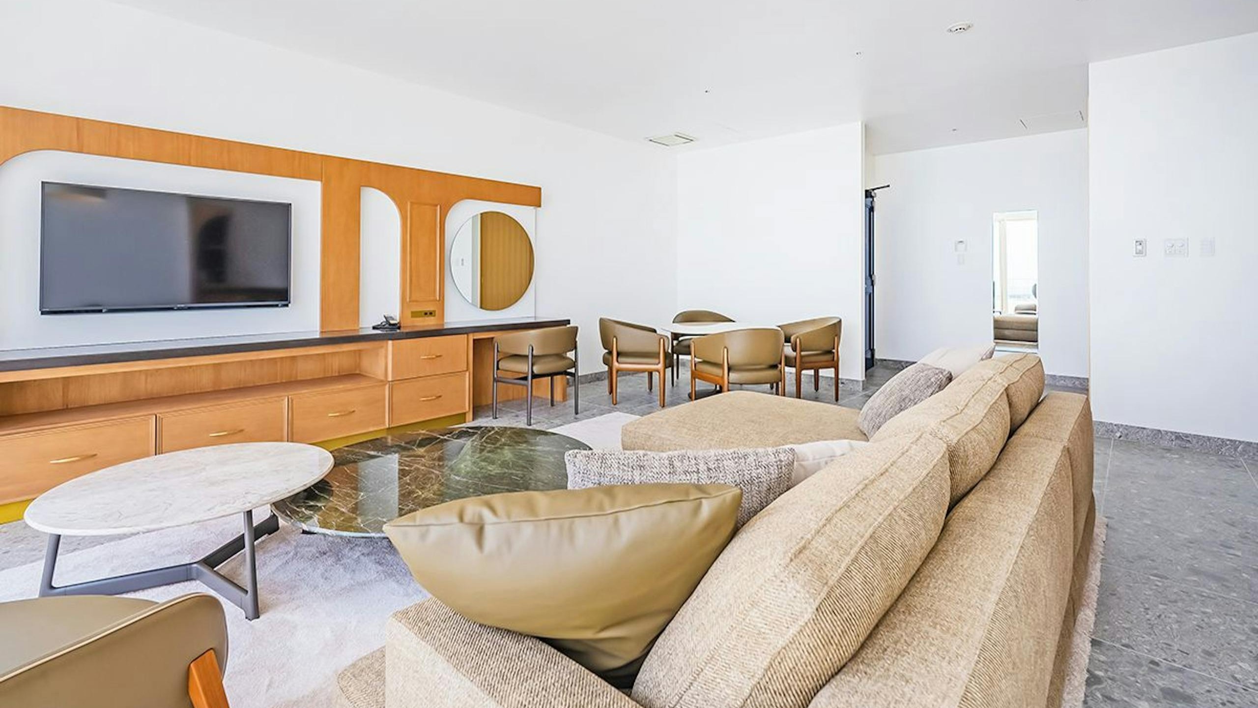 ロイヤルスイートB