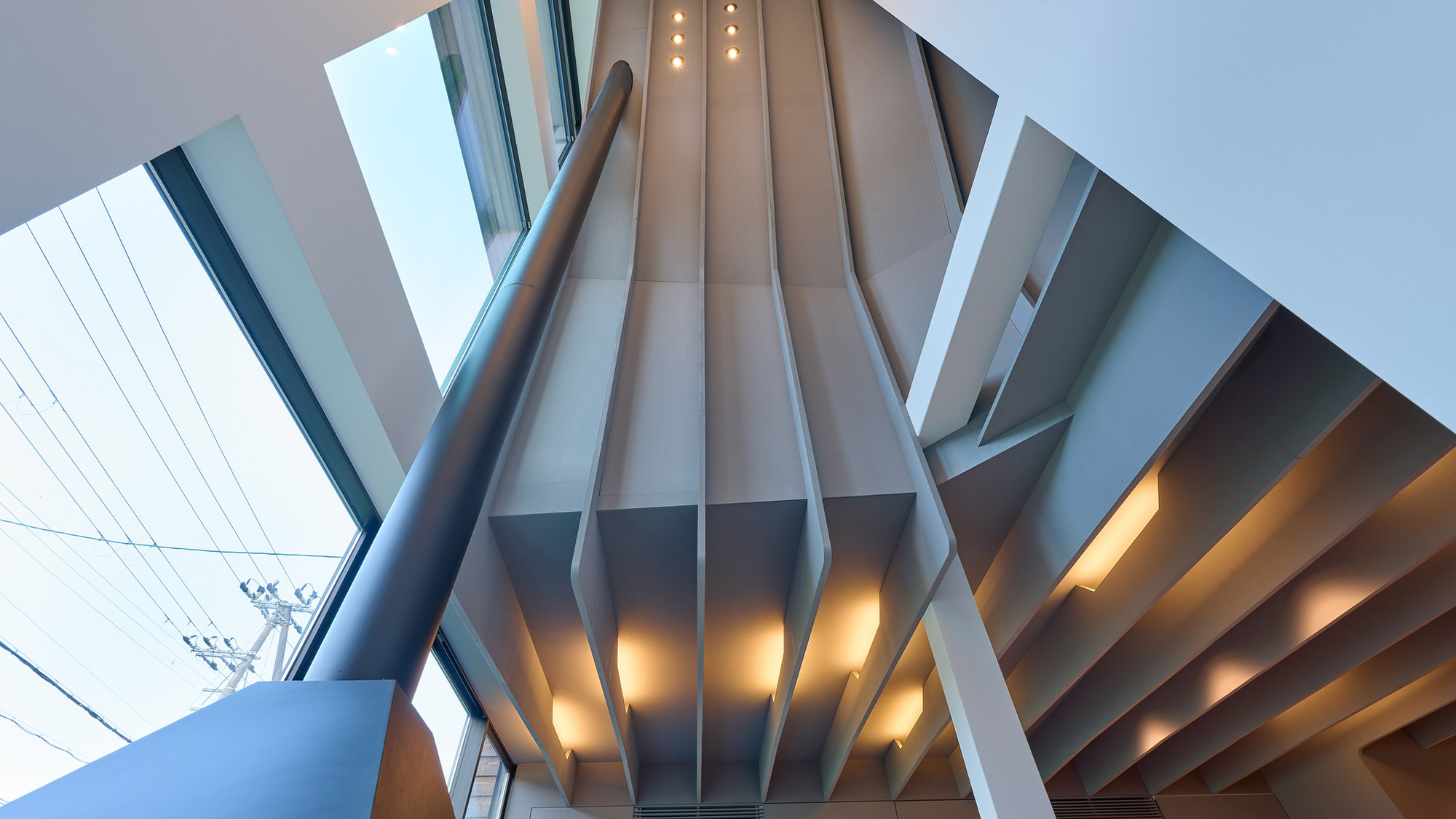 ・【内装】開放感あふれる客室で、時間を忘れる至福のひとときをお過ごしください