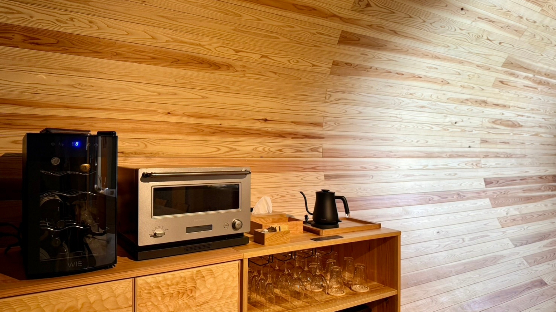 電子レンジ・ワインセラー