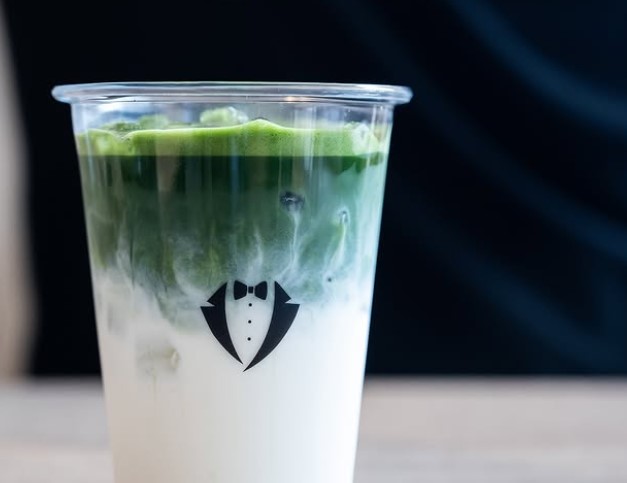 ・【yuu】フロランタンとカヌレのテイクアウトに加えカフェメニューのイートインも楽しめる