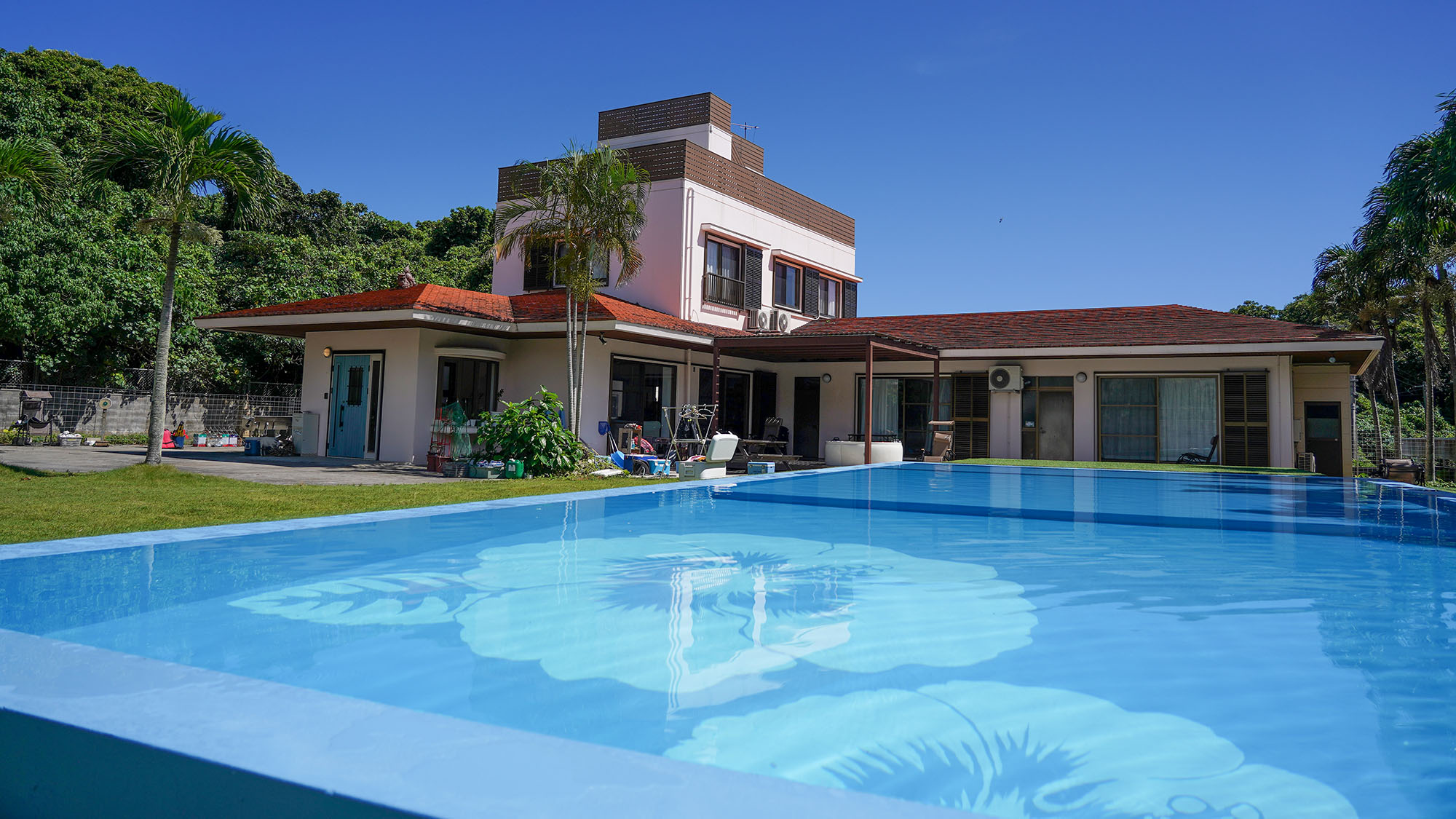 ・【プール】プール内の柄は当施設自作のデザインです