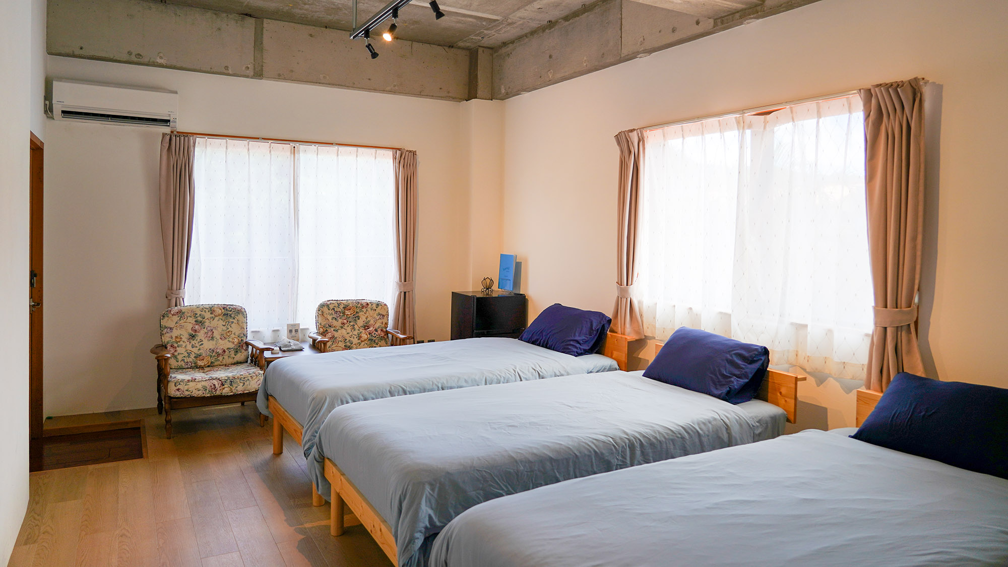 ・【トリプルルーム】カップル・お子様連れのご家族、グループ様まで様々なニーズに対応いたします