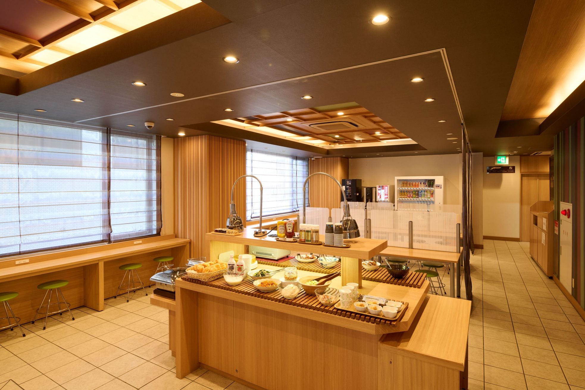 【直前までご予約OK！】スマイルバリューステイプラン（朝食付）★市営地下鉄烏丸線五条駅8番出口横★