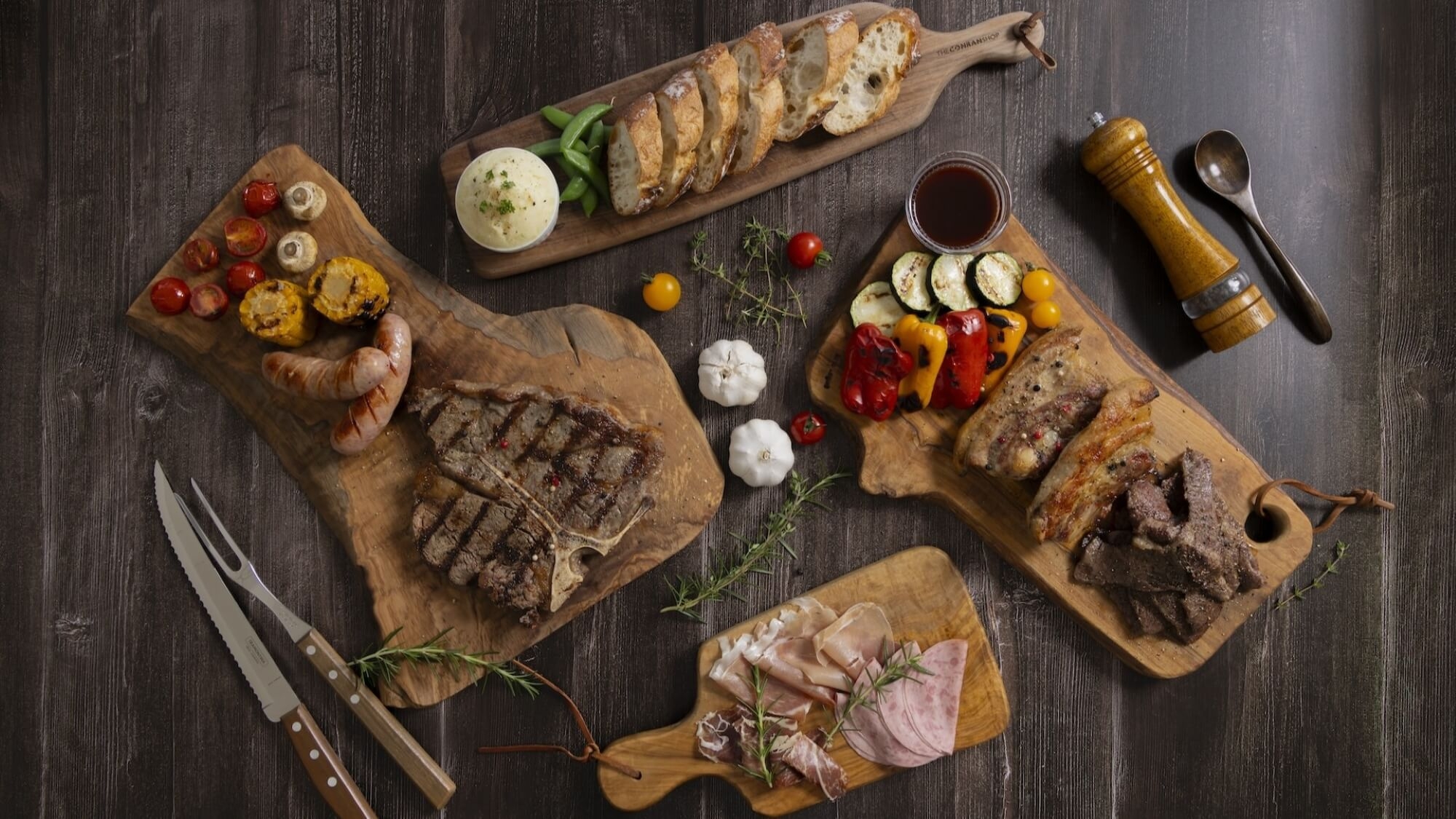 ◆【さき楽２８】早期予約でお得！プールサイドで豪快BBQ！プレミアムバーベキュー付【夕朝食付】