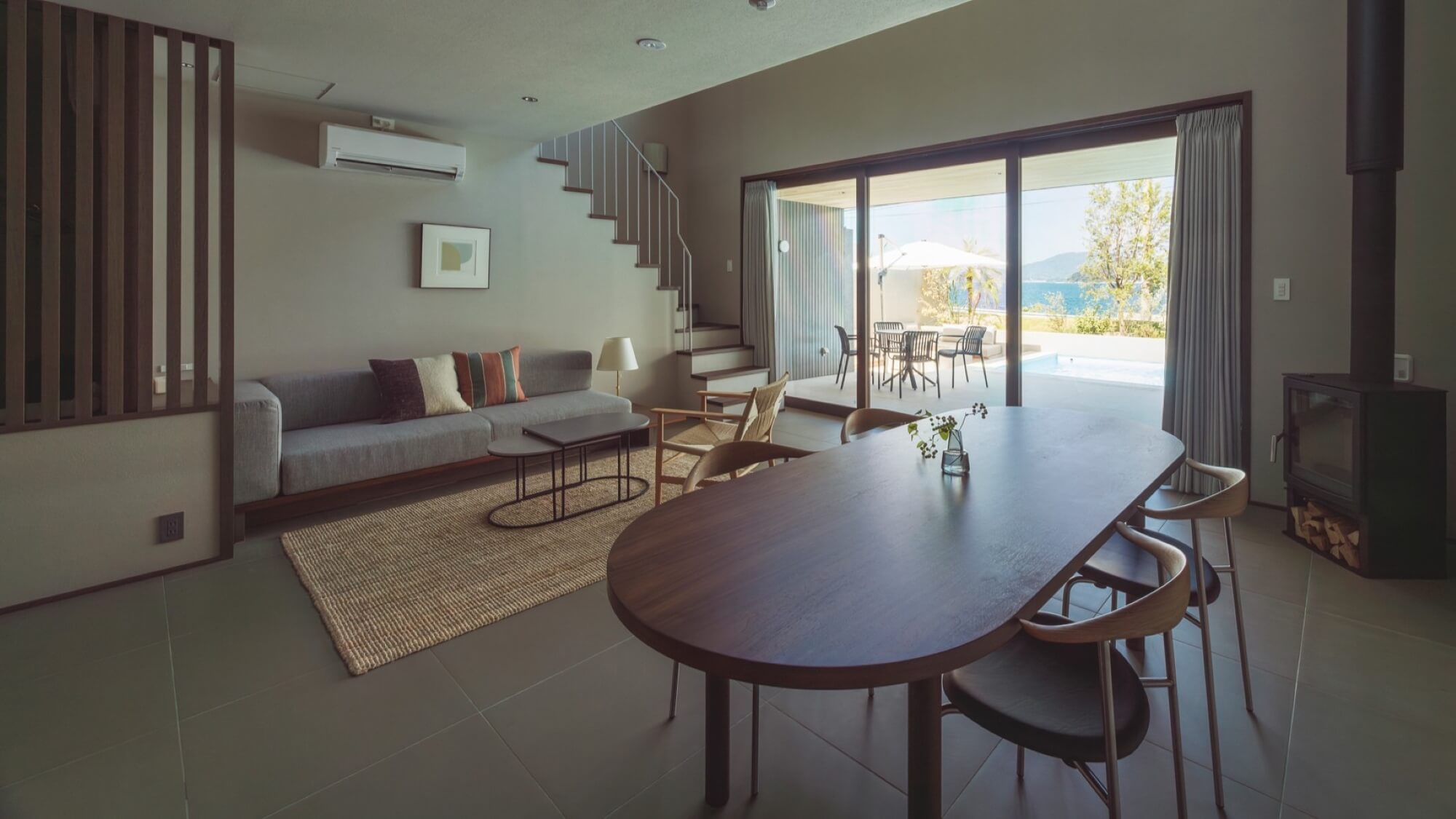 ■プレミアムスイート：リビング