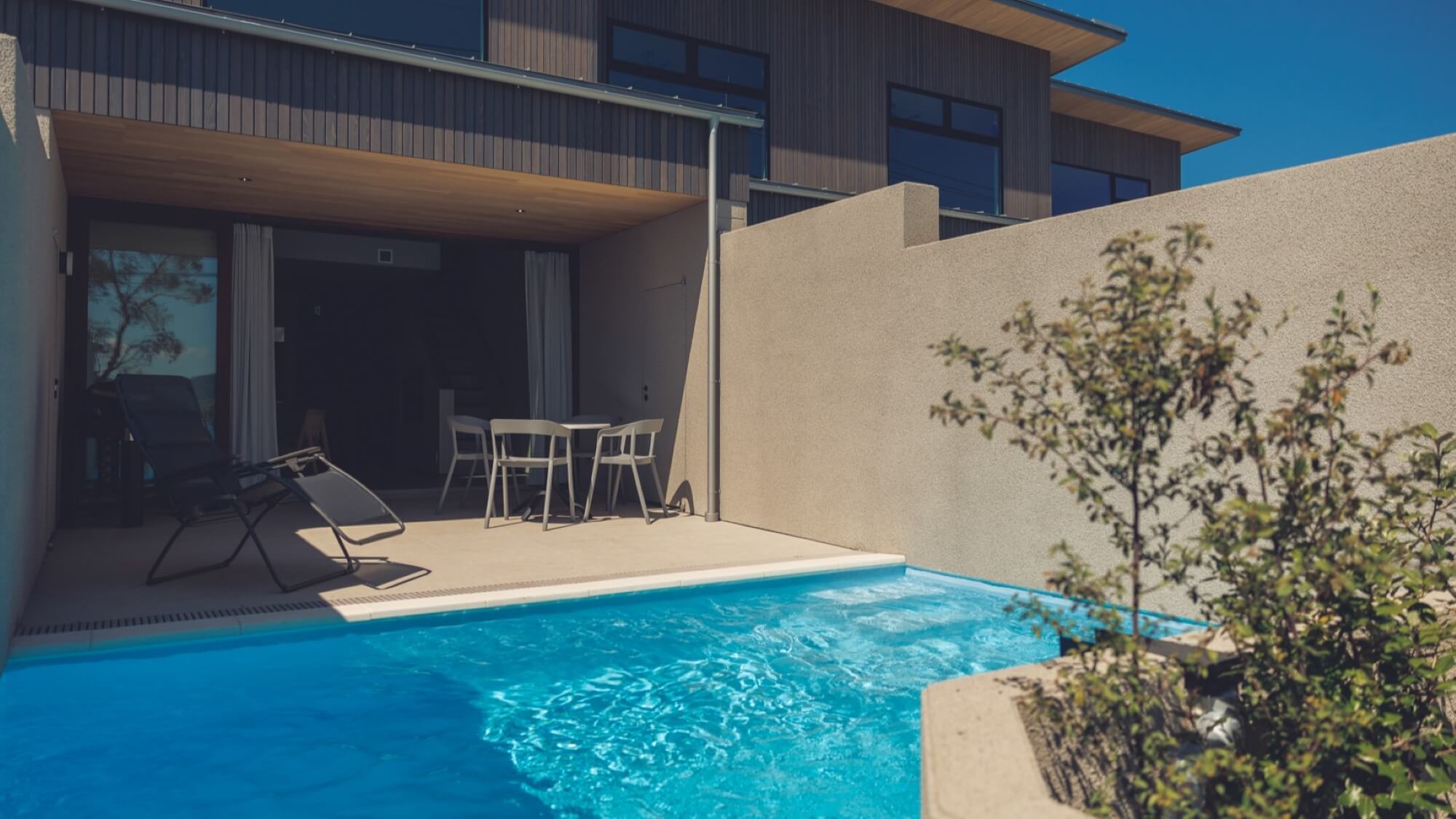 ■ジュニアスイート：プール