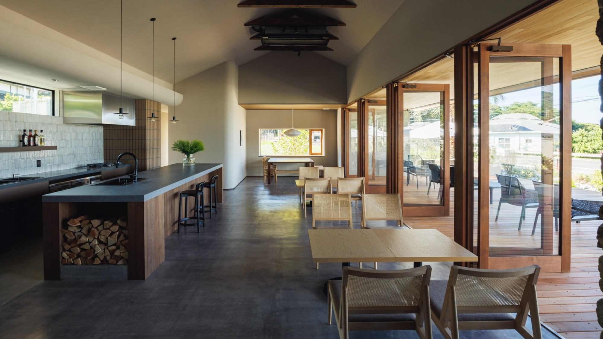 ■宿泊者専用ラウンジ