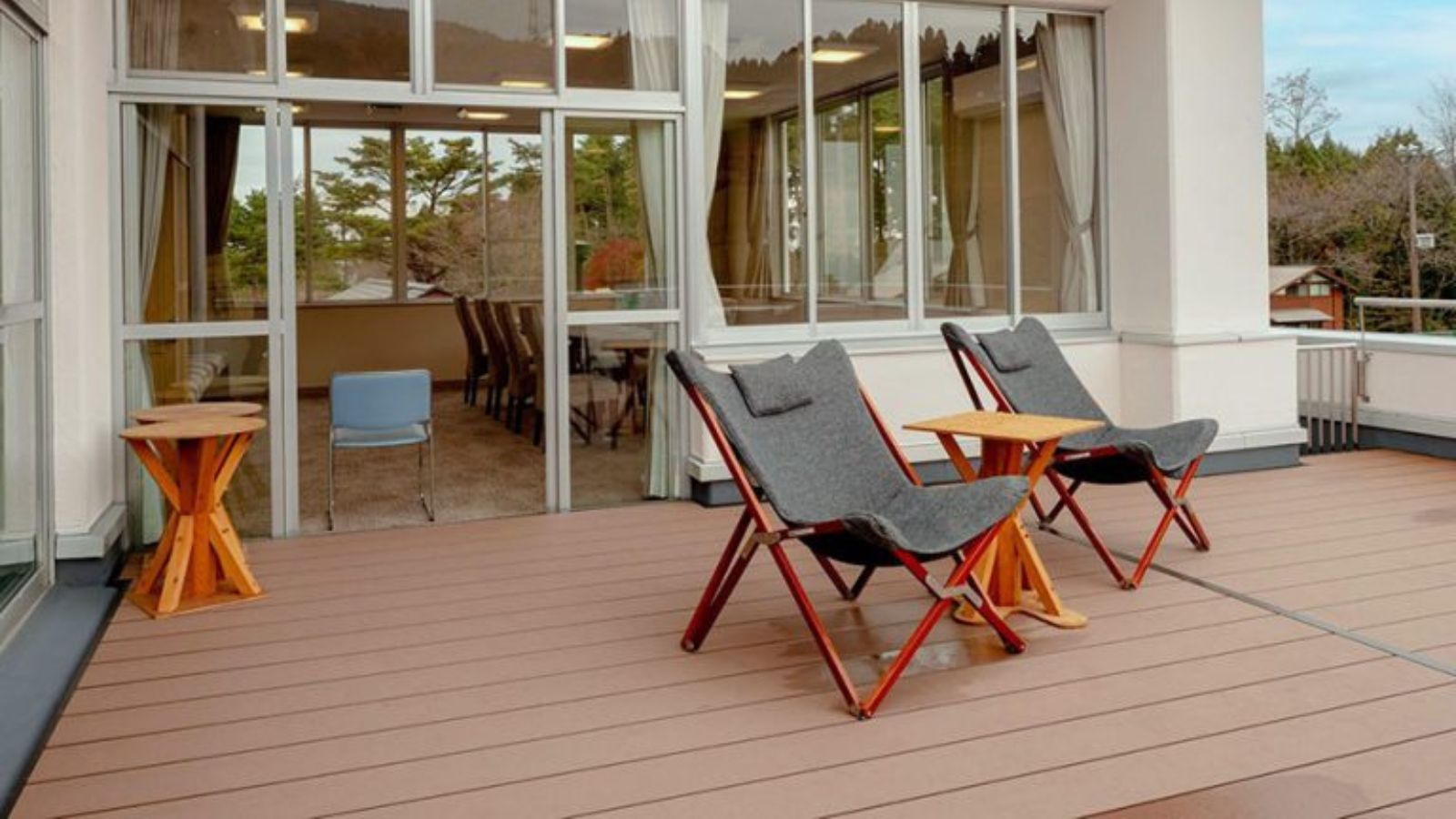 レンタルスペースの共用テラス