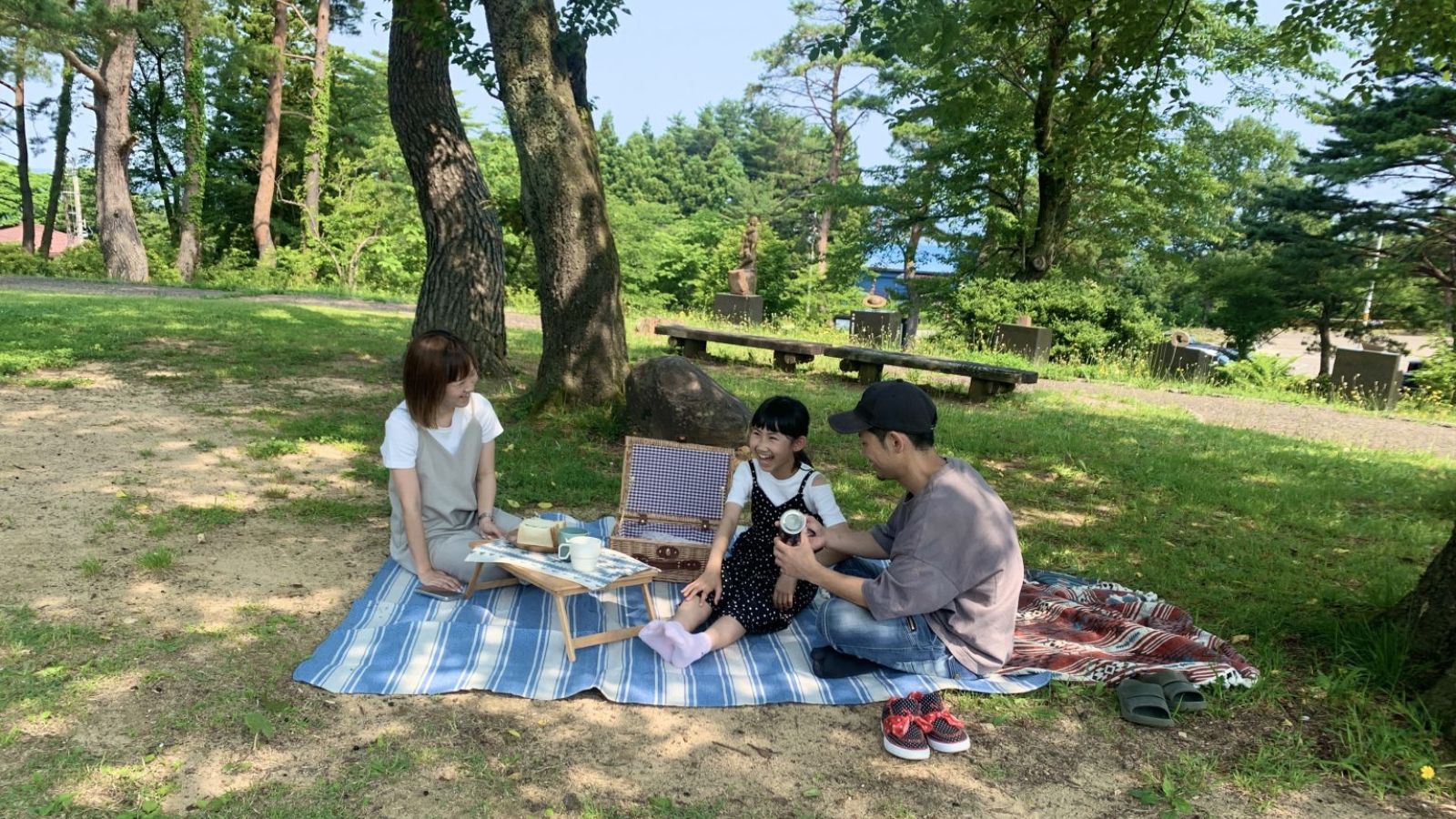 レジャーシートを広げてピクニックも楽しめる
