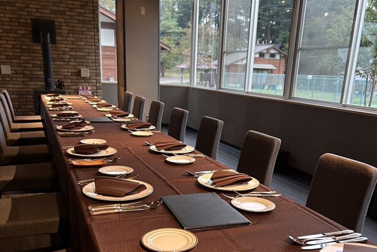 レストラン＆カフェ「ビストロ カドゥー」