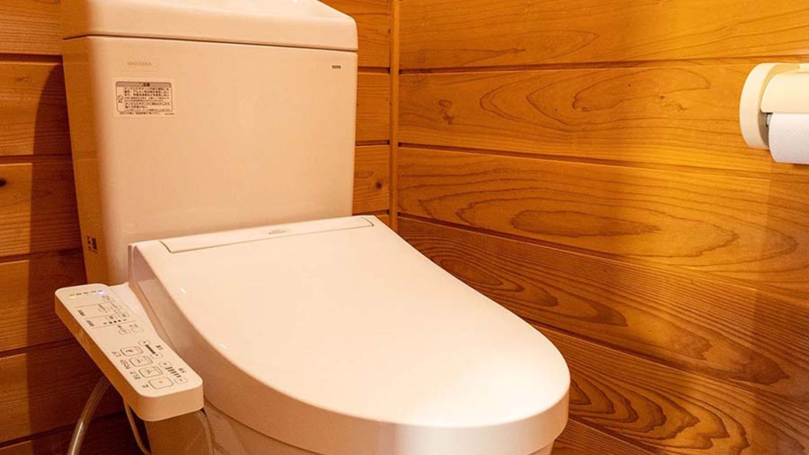 コテージ内のトイレ