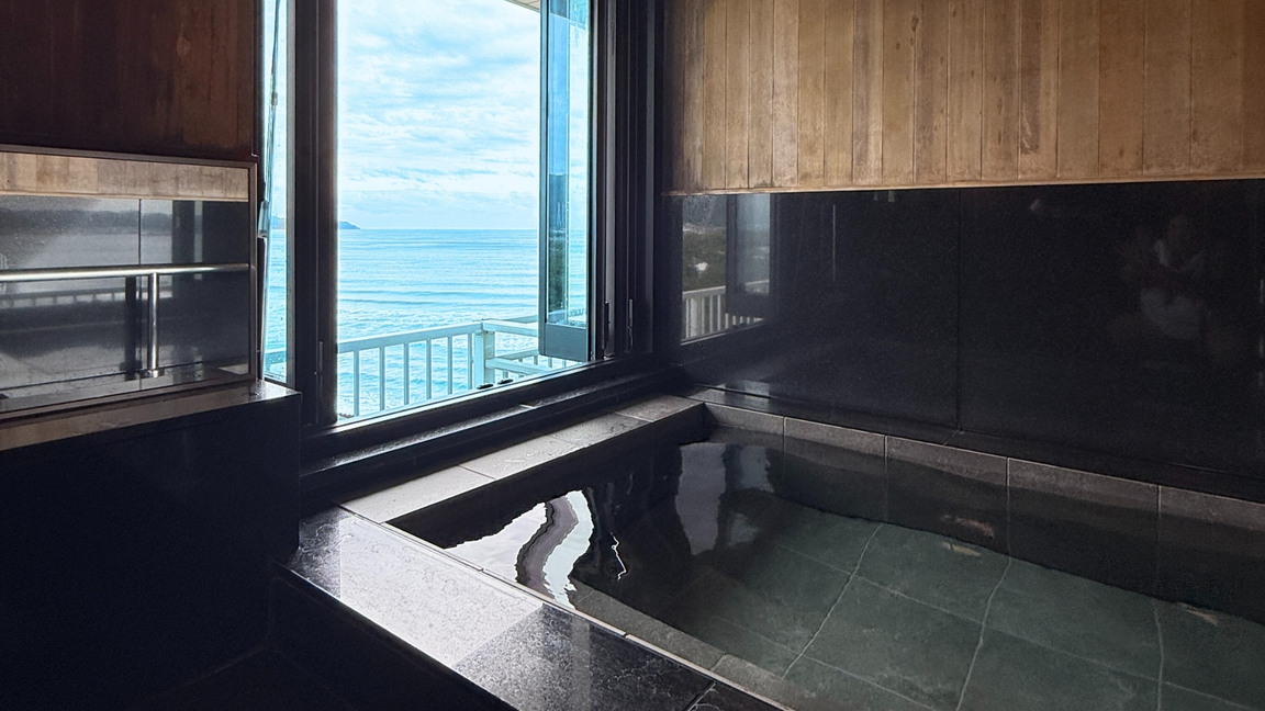 貴賓室　半露天風呂