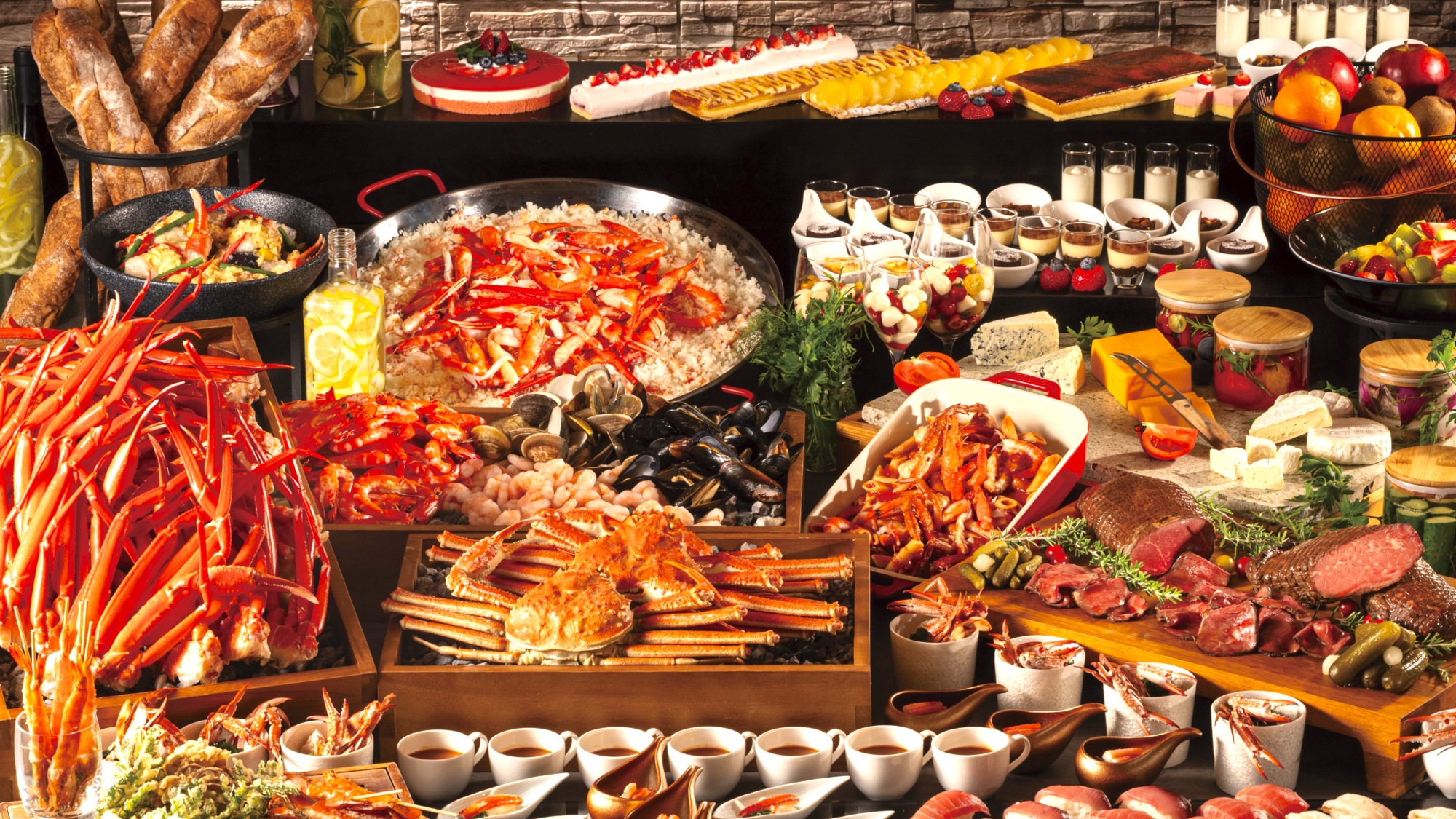 【11月1日～3月19日限定】蟹！カニ！海老！エビ！冬から春にかけのビュッフェは「蟹＆エビフェア」開催です