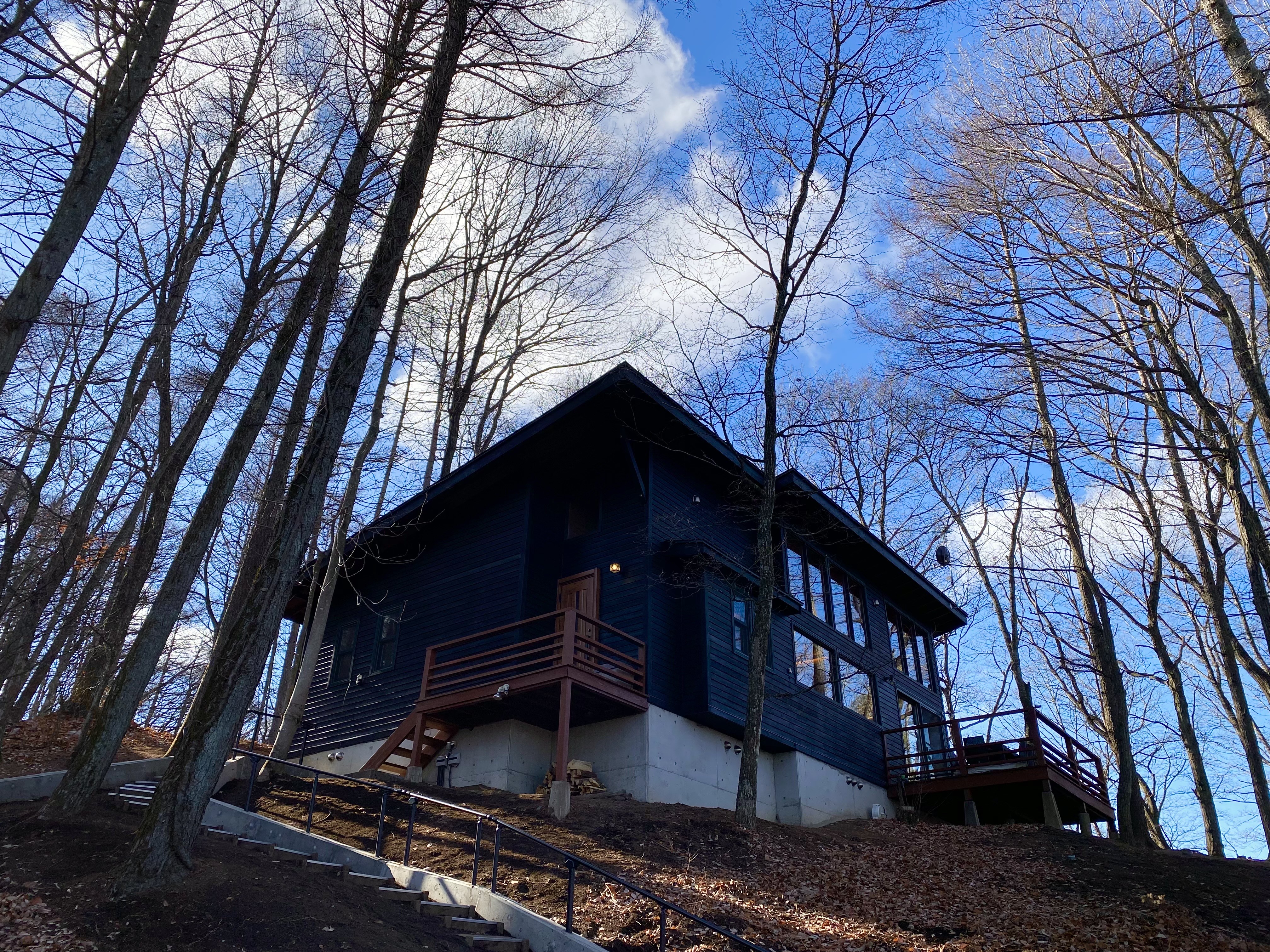 オナーズヒル１２　冬の外観（リノベーション後）