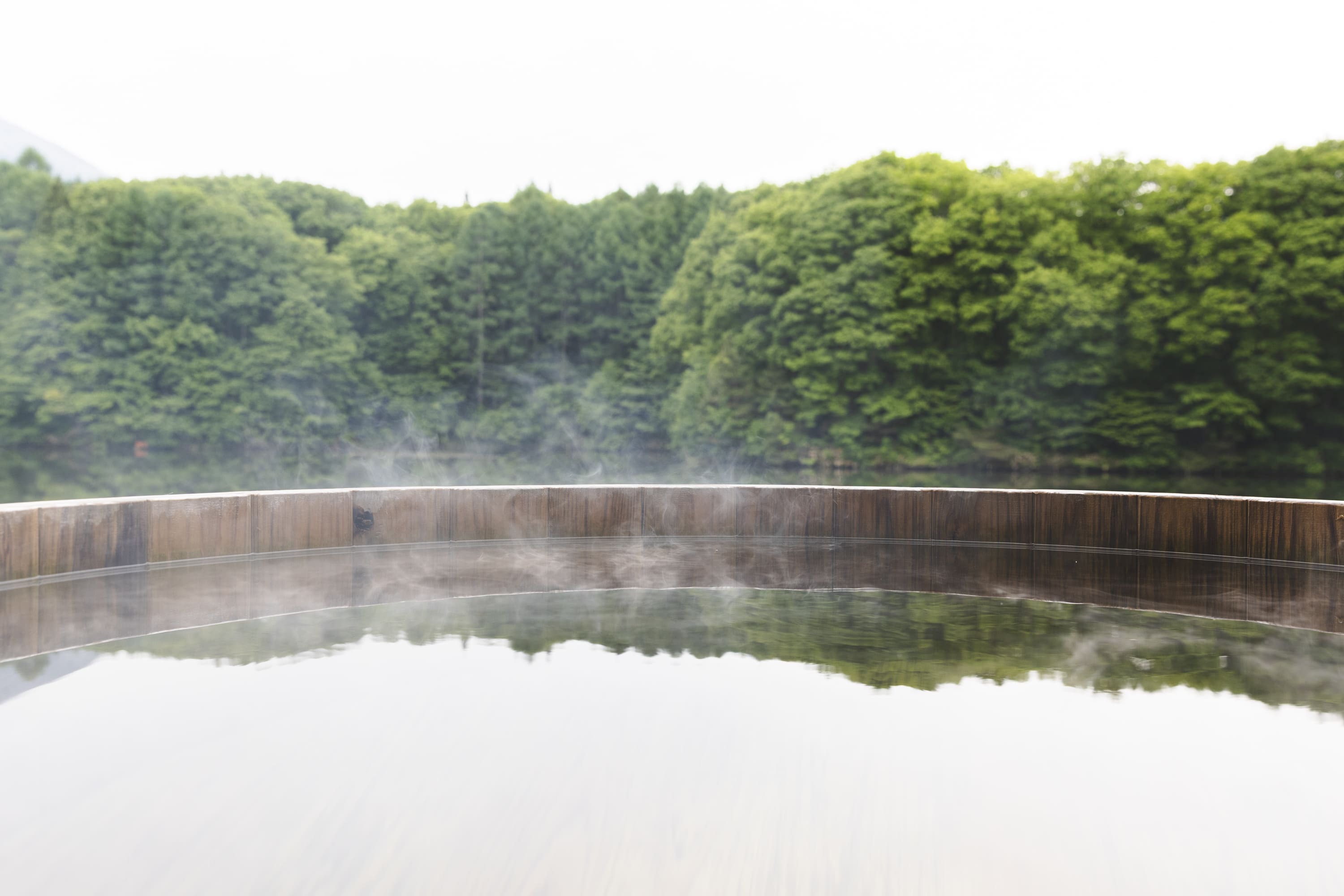 【水辺×サウナ×露天風呂】自然の中で“ととのう”極上ステイ　※予約時確認事項あり