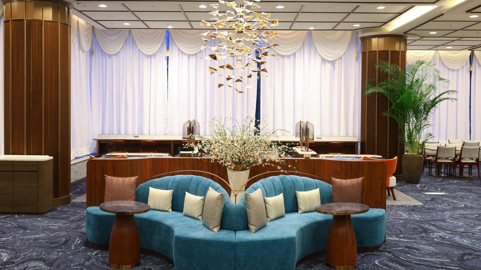 ラグジュアリーステイ 非日常のひと時を過ごす【上質な大人旅】