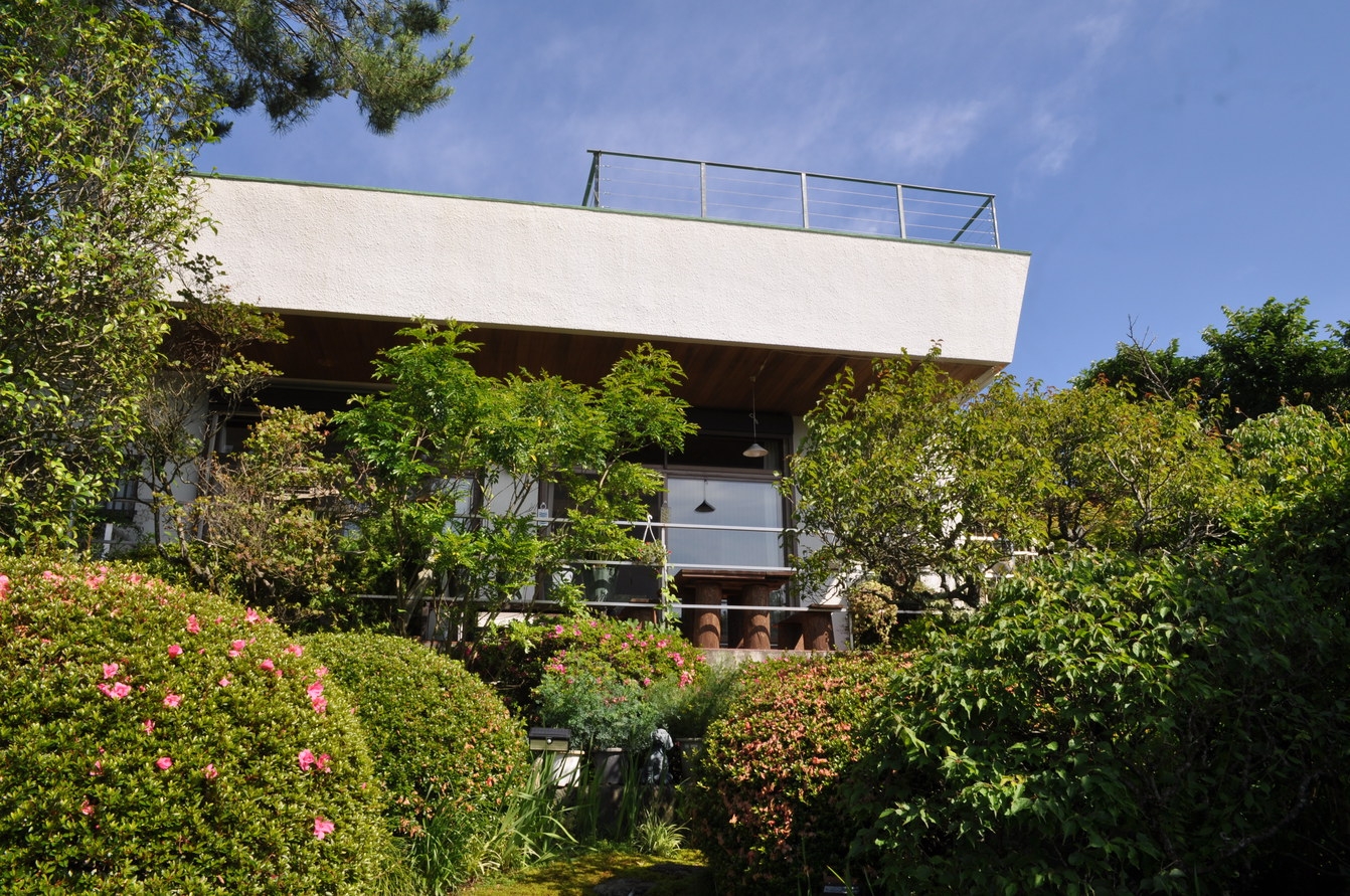 温泉、BBQ、娯楽品多数、Wi-Fi、5.1chステレオ、360°パンノラマ展望、閑静な貸切り別荘