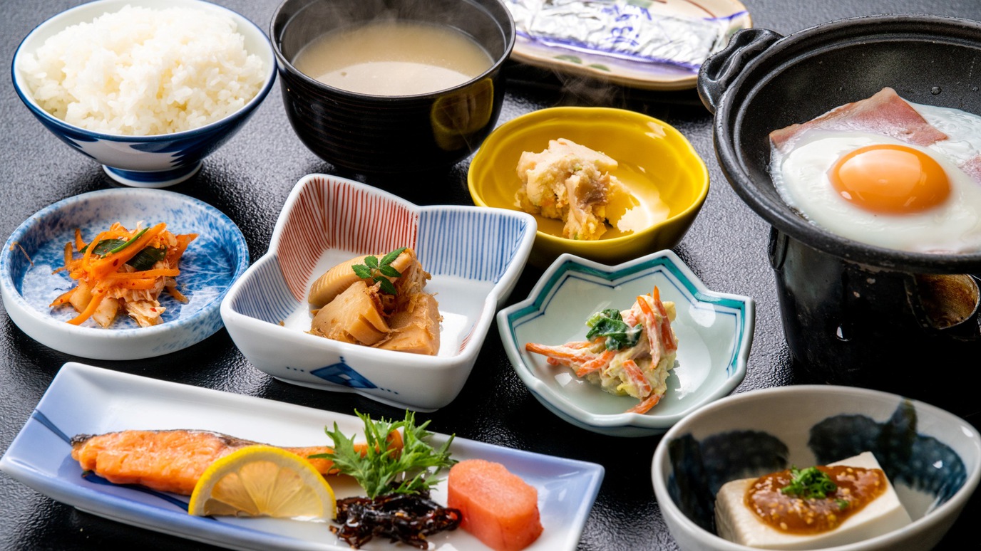 【1泊朝食】女将自慢の朝ごはん〜炊き立て菊池米と手作り料理のおもてなし